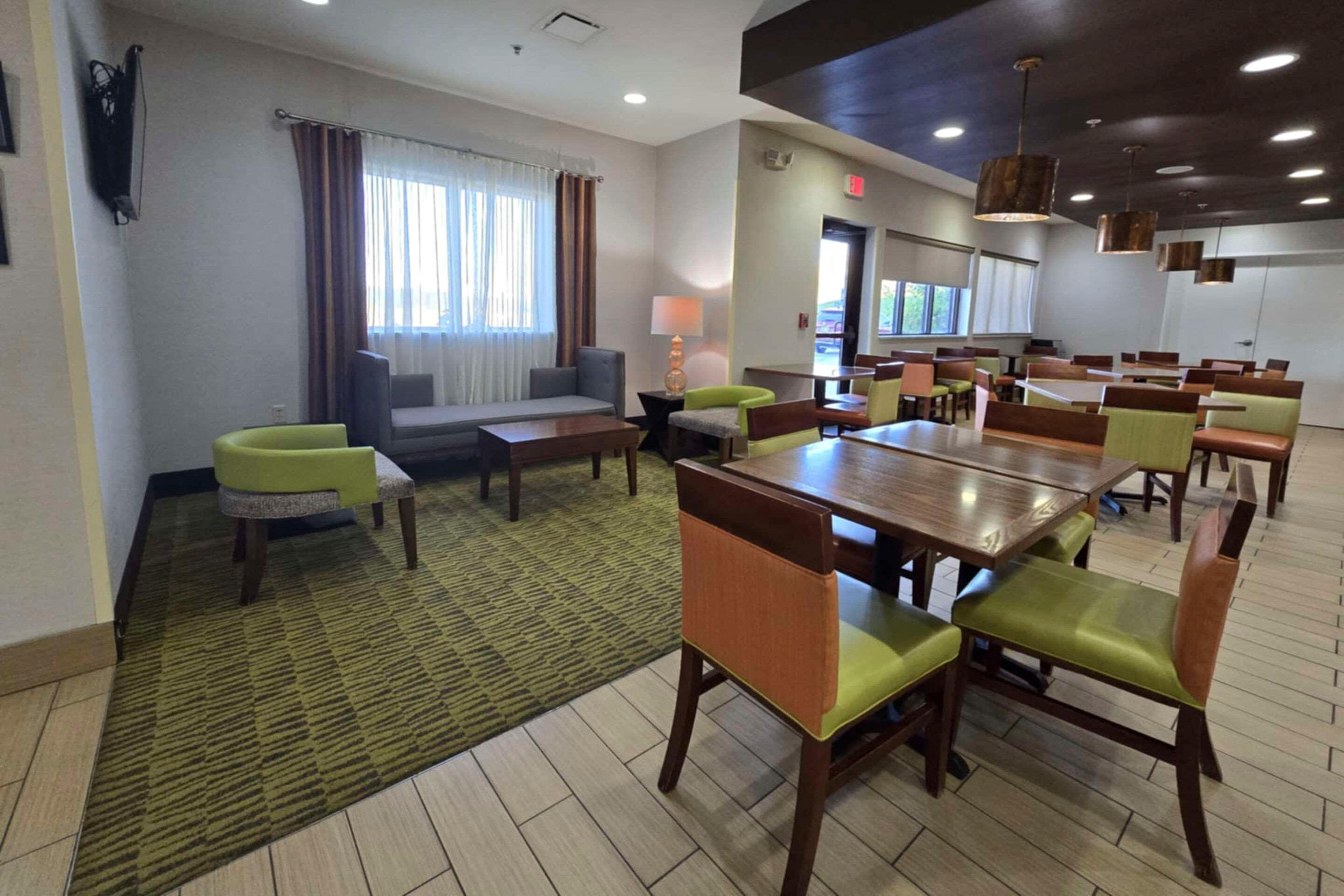 Restaurant Comfort Inn Ferdinand