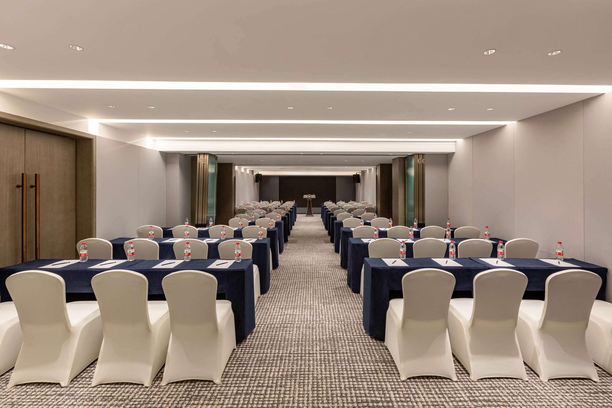 Sala de Reuniones Microtel by Wyndham Hengyang Huaxin