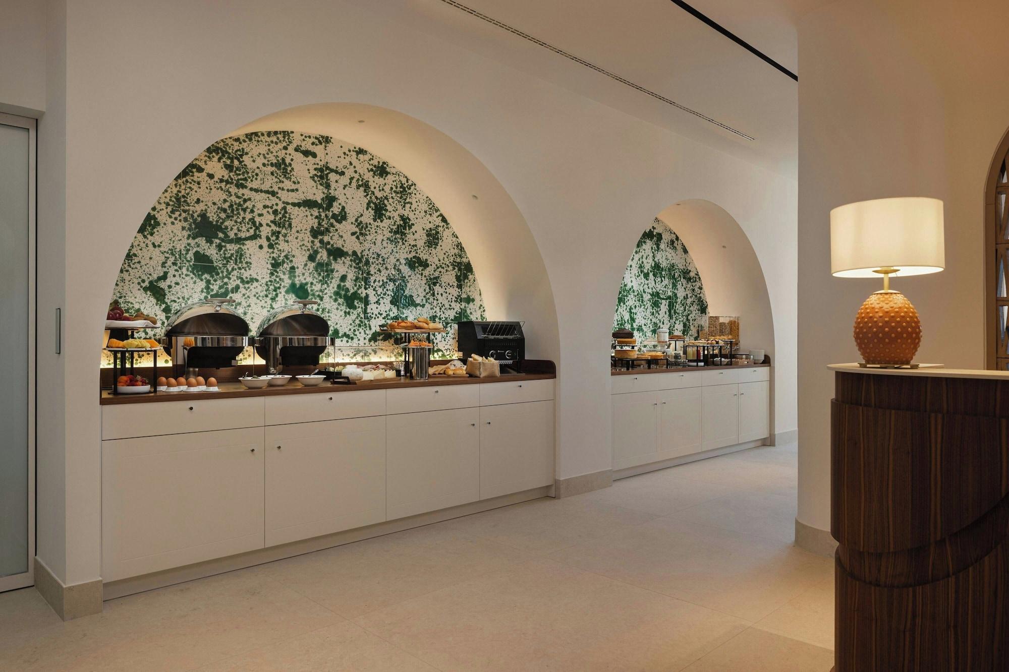 Restaurant Cala Ponte, a Tribute Portfolio Hotel