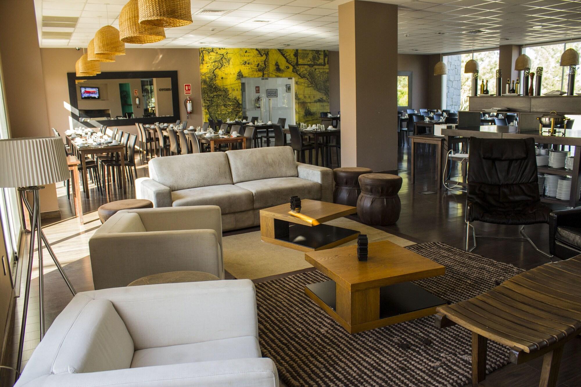 Restaurant Colonia West Hotel - All Inclusive