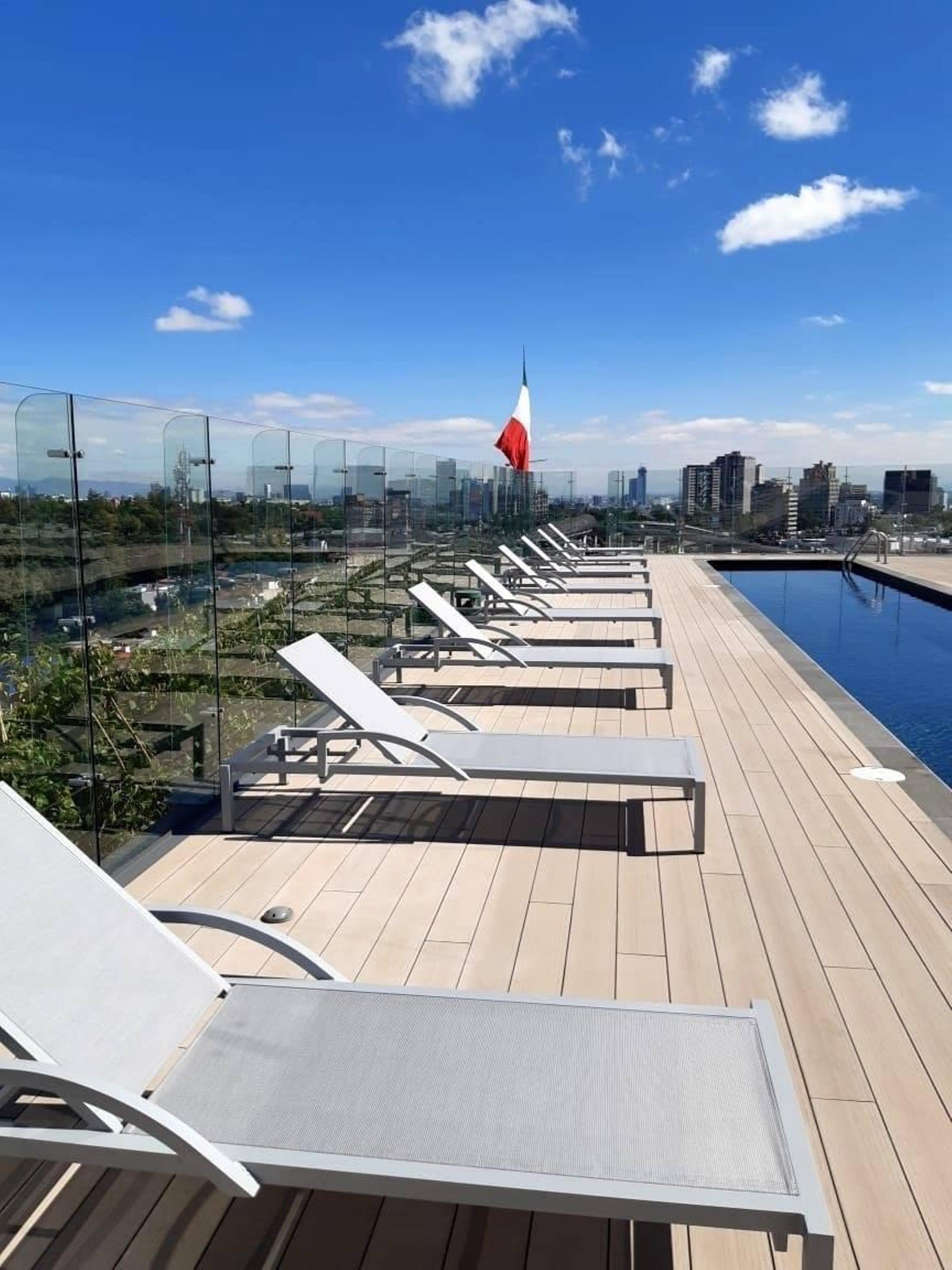 Hotel Galeria Plaza San Jerónimo