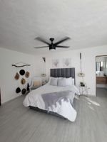 Alquiler Vacacional - Relaxing Ocean View Apartment- 2 minute walk to the beach!