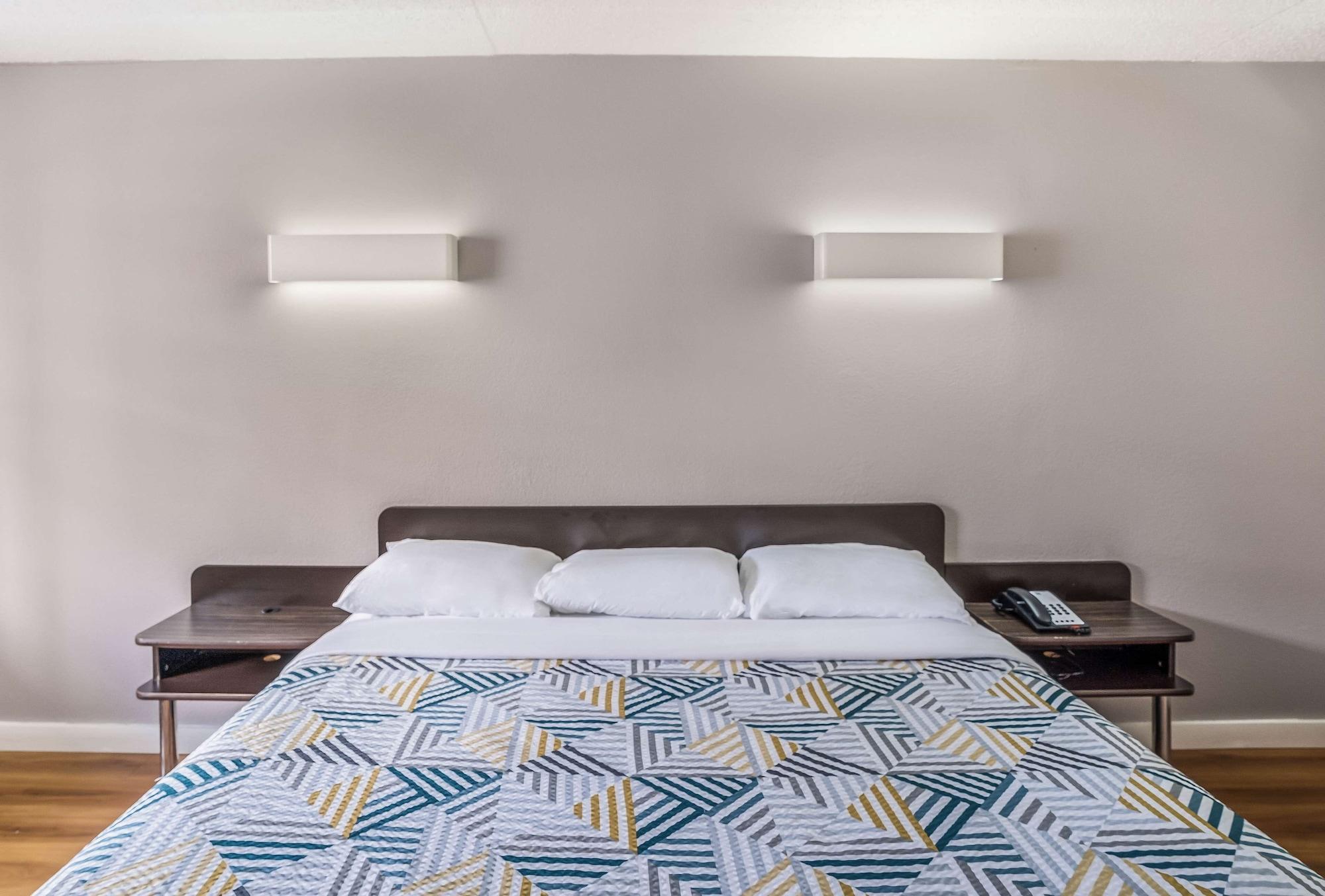 Habitación Motel 6 Dallas, TX - Market Center