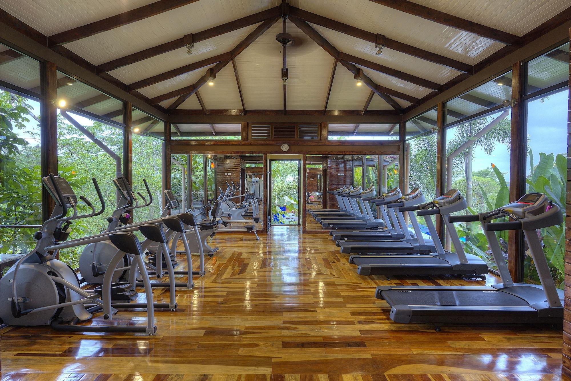 Gimnasio Nayara Gardens