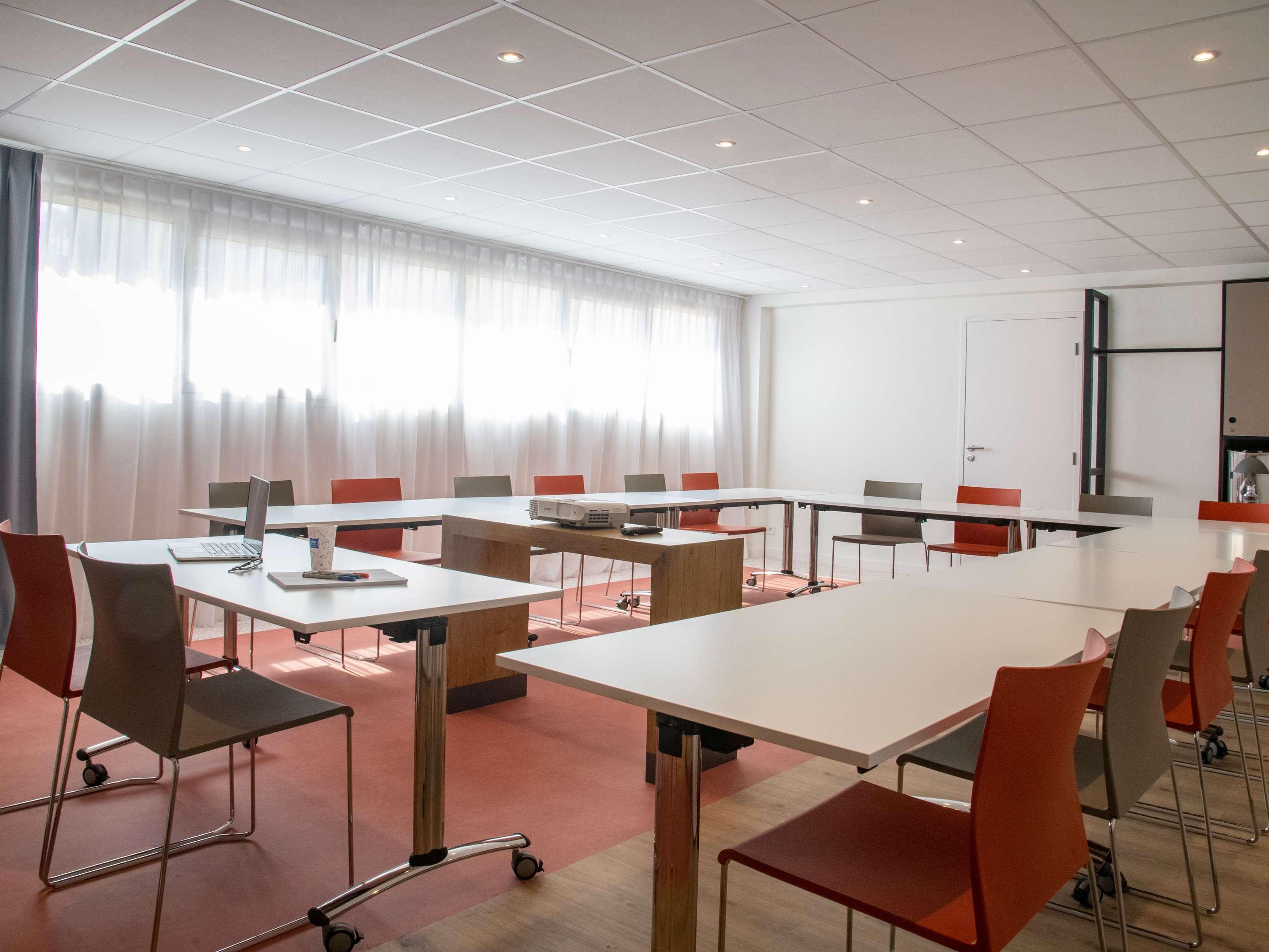 Sala de Reuniones ibis budget Nice Californie Lenval