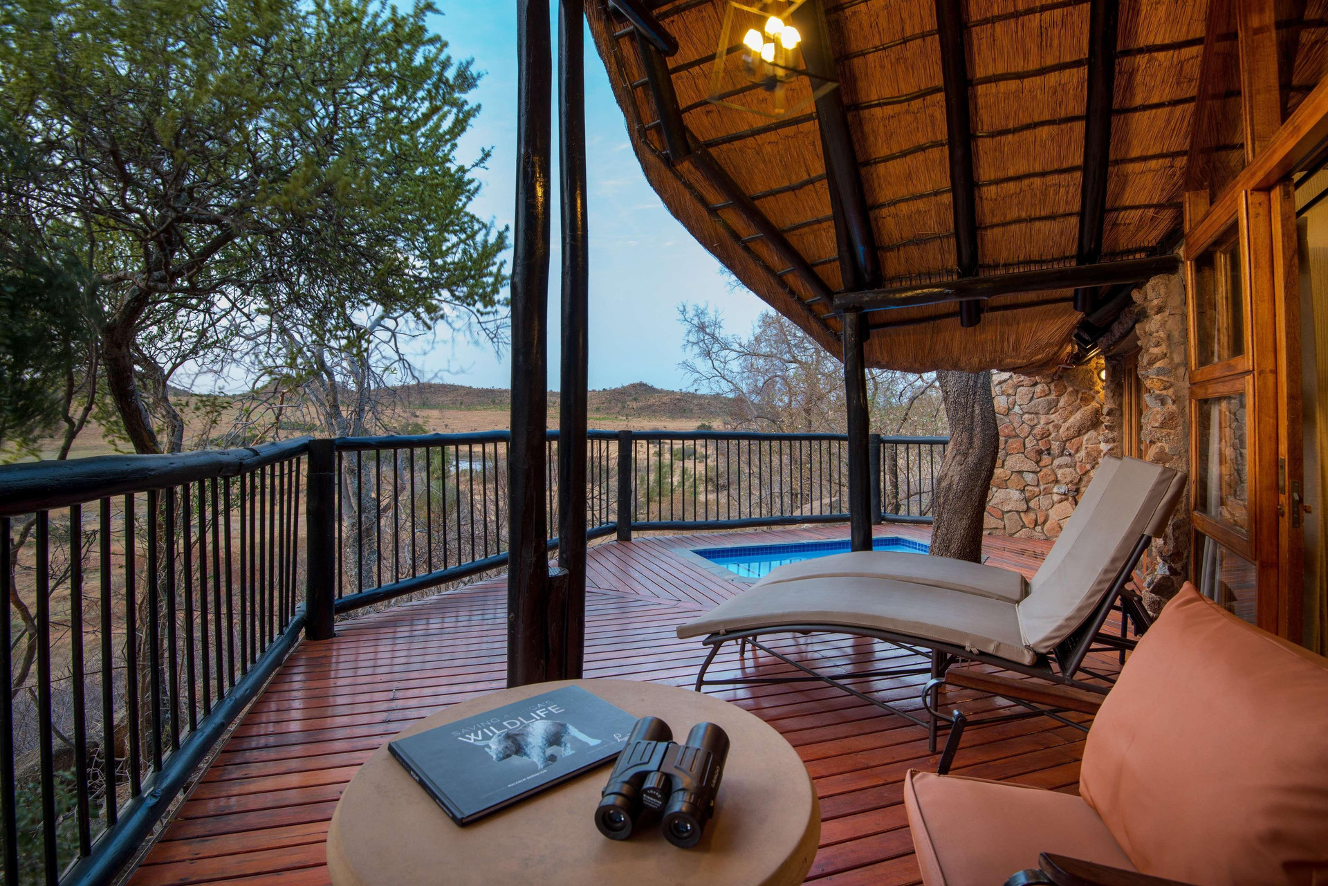 Instalaciones Recreativas Tshukudu Bush Lodge