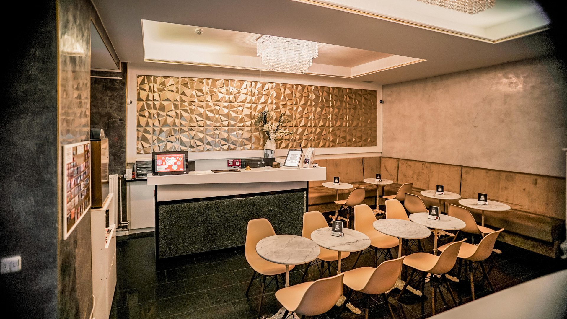 Vista Lobby Hotel Prens Berlin