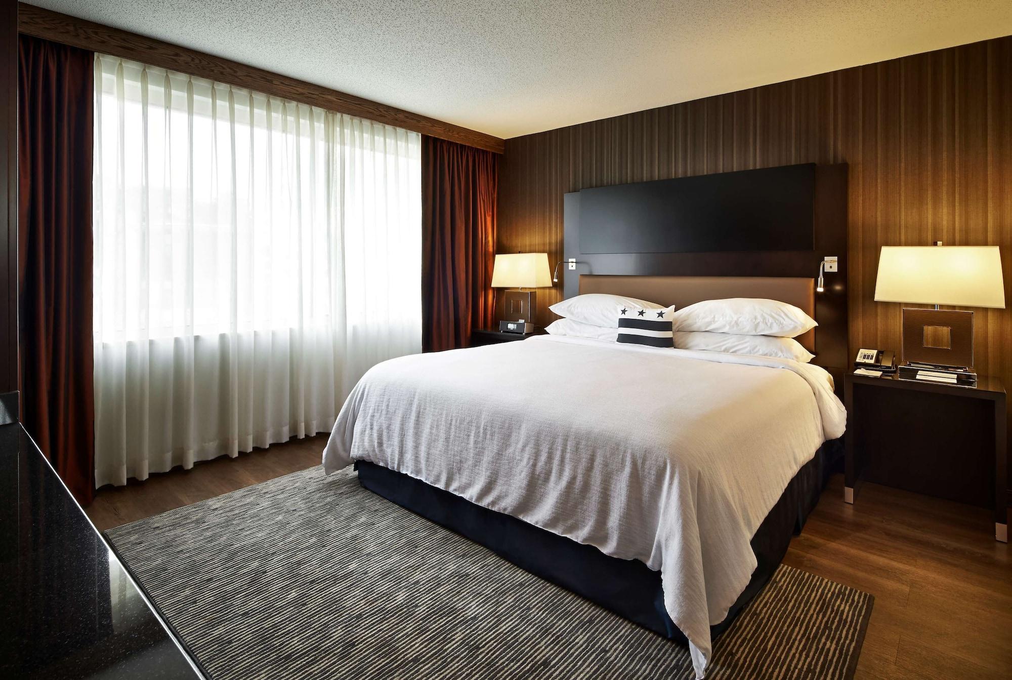 Habitación Embassy Suites by Hilton Washington DC Chevy Chase Pavilion
