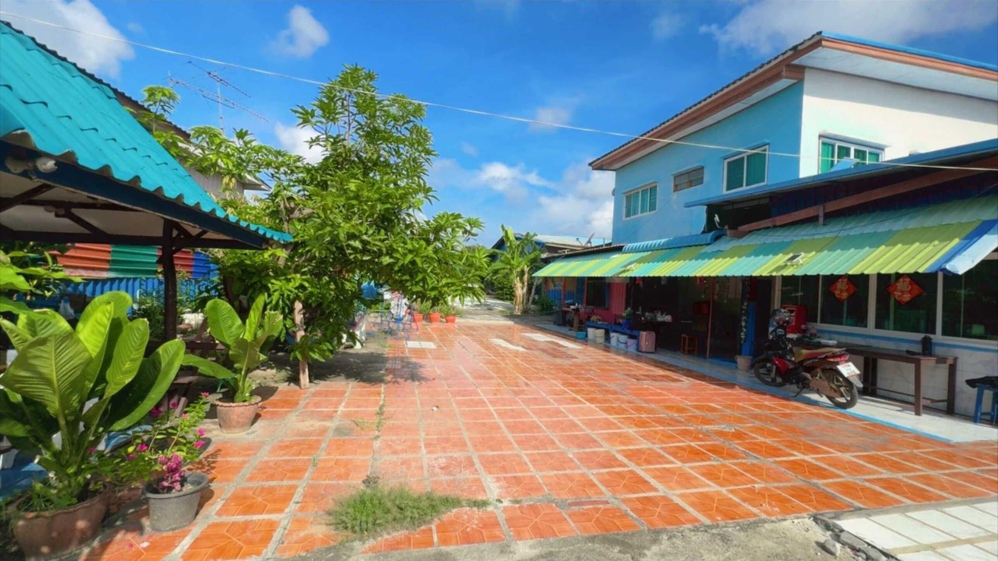 Comodidades del Alojamiento OYO 75596 The Sirisuk House