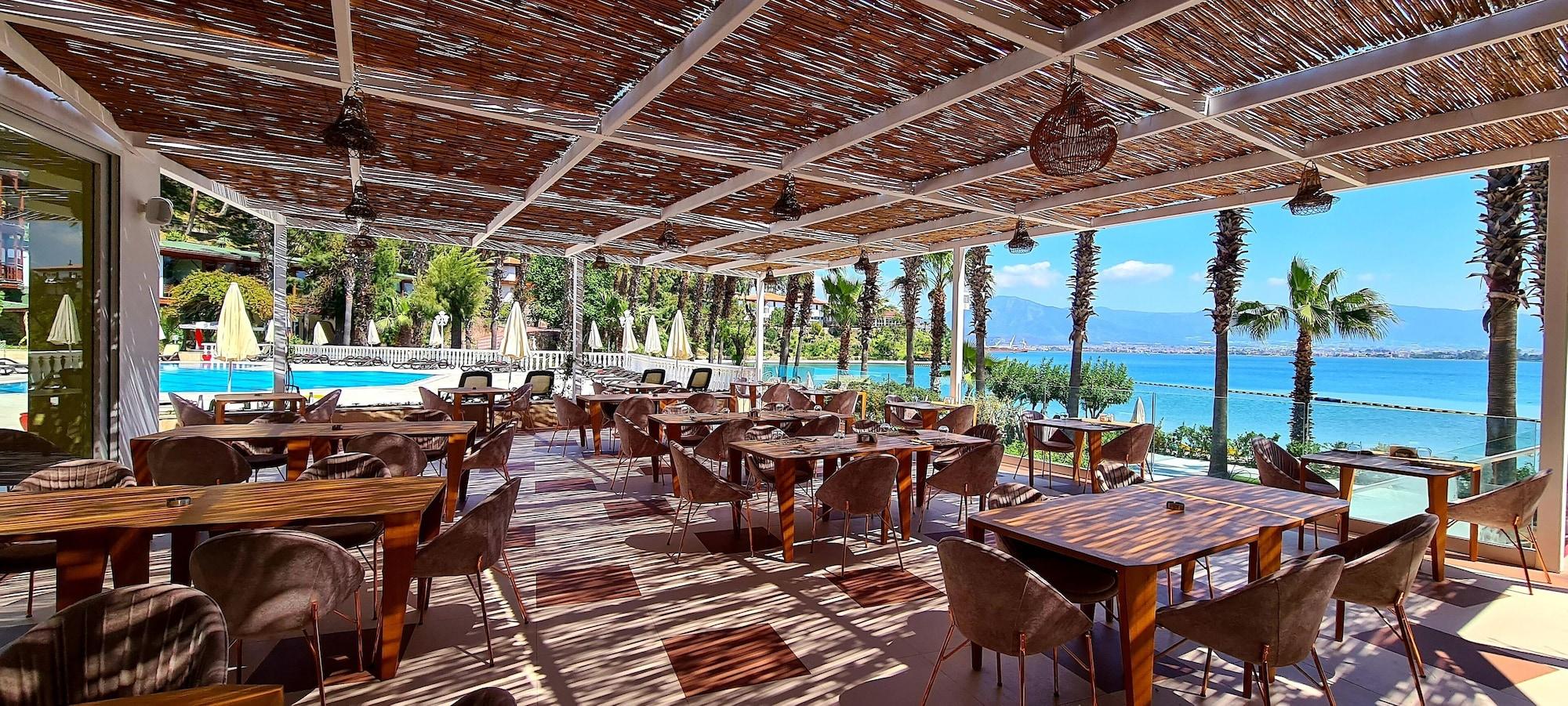 Restaurant Club & Hotel Letoonia