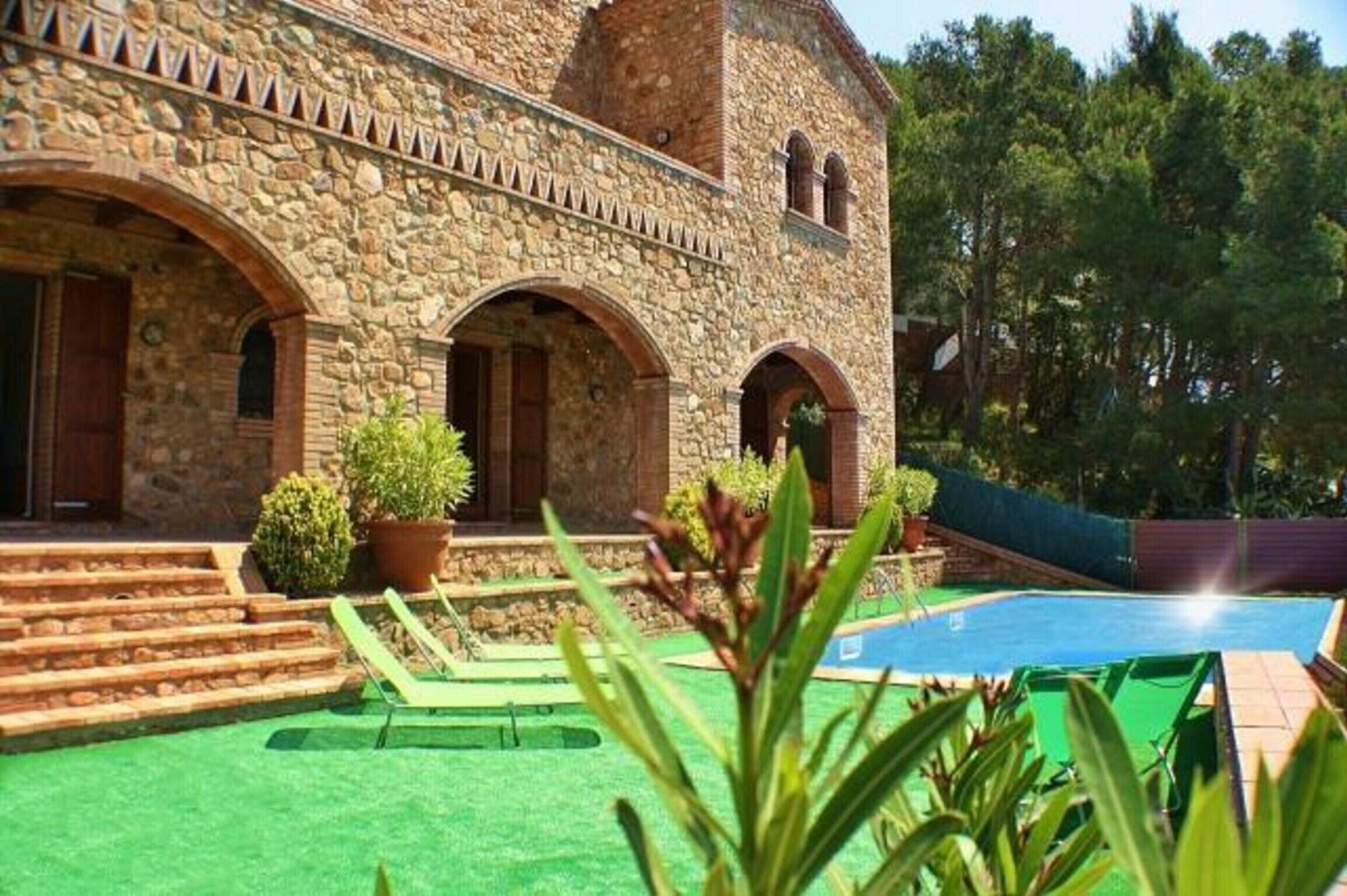 Varios La Masia de Tamariu