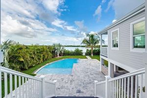 Aluguel por temporada - Seagate House by Brightwild Waterfront w Dock