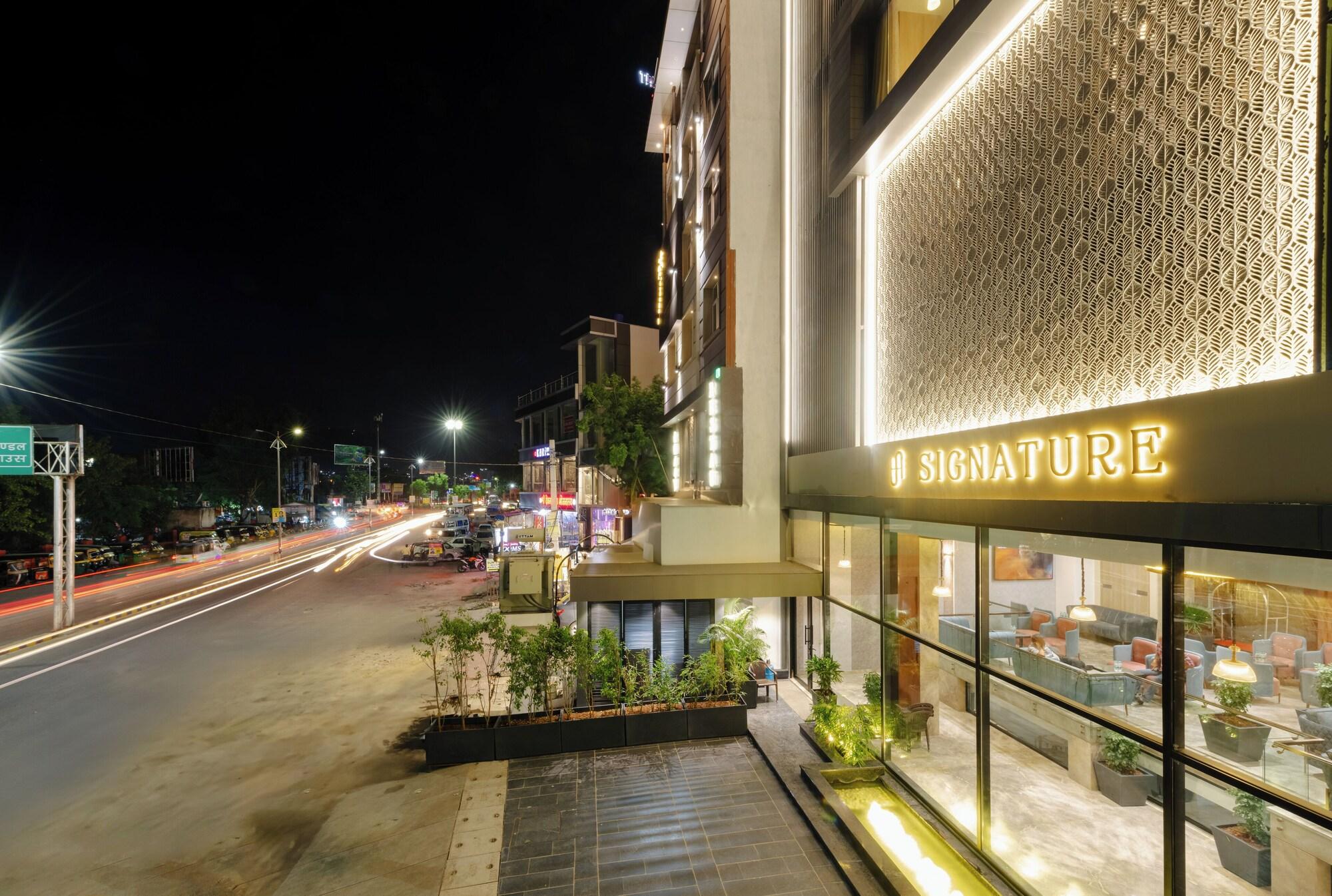 Vista Exterior Signature Hotel