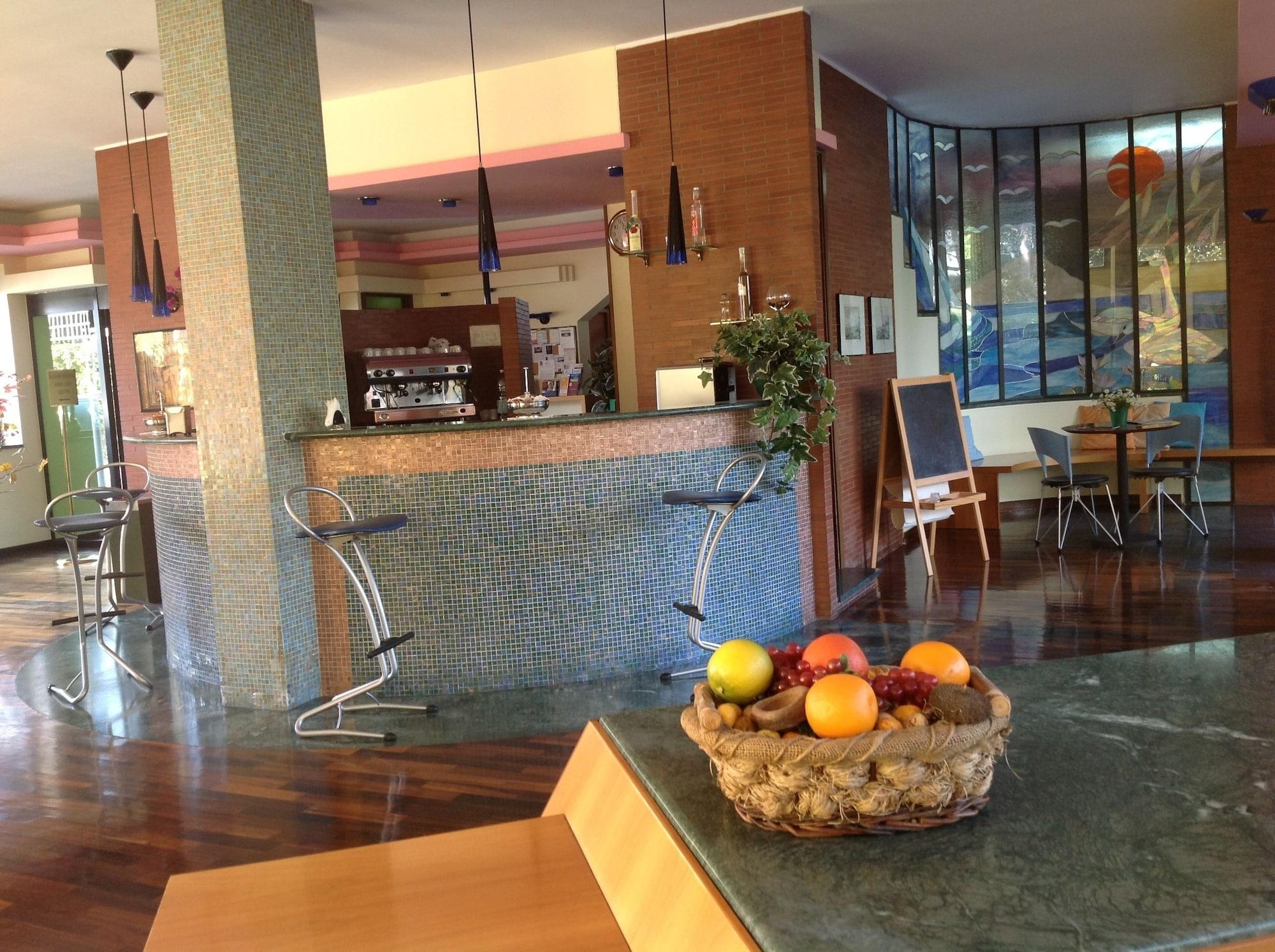 Bar/Salón Giovanna