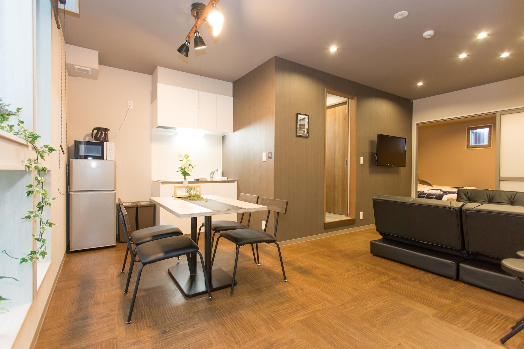 Varios Group STAY CLASSE 02