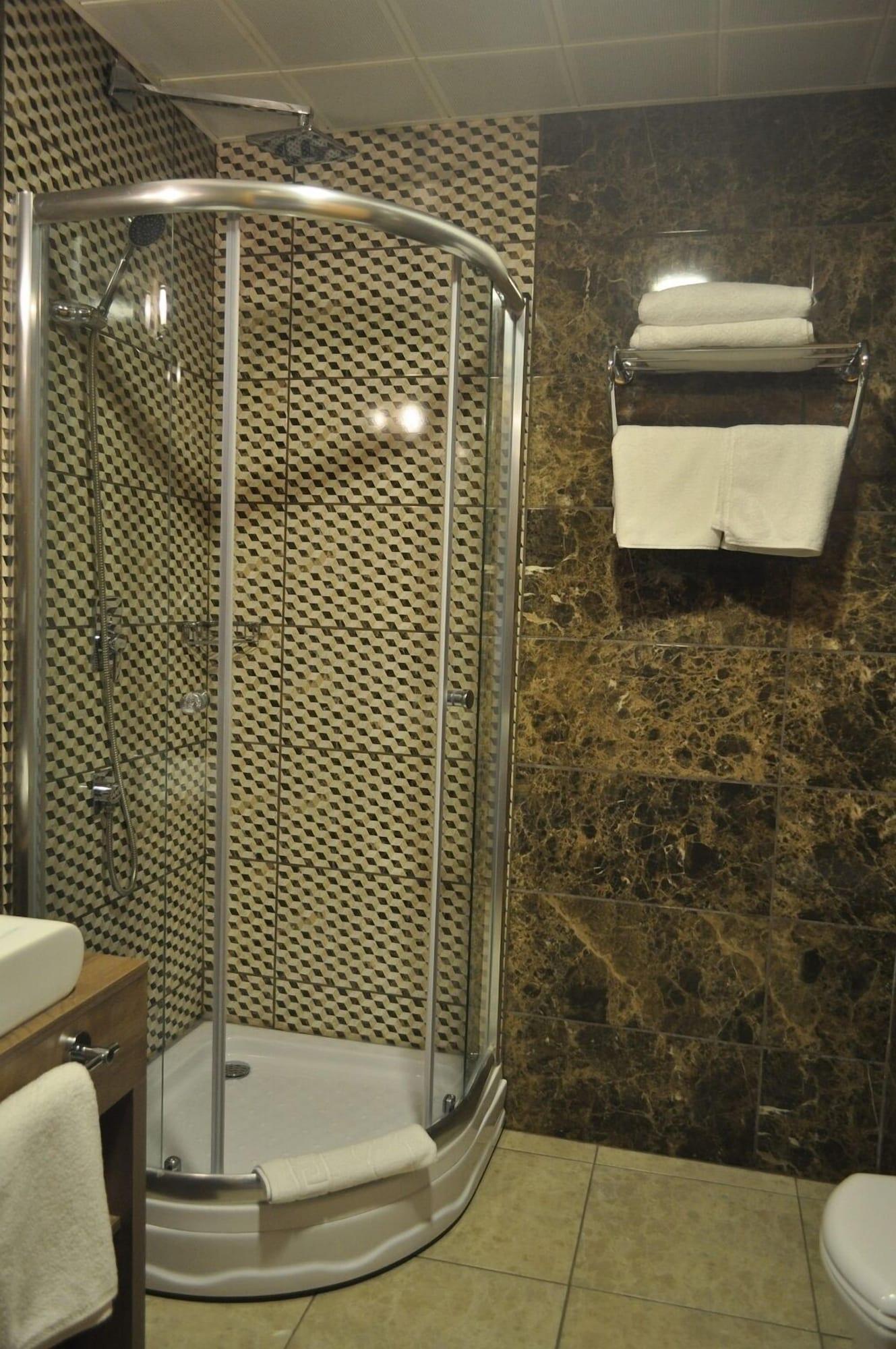 Equipamiento de Habitación Atabay Otel