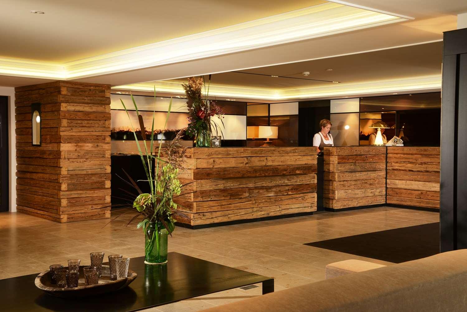Vista Lobby Hotel am Badersee