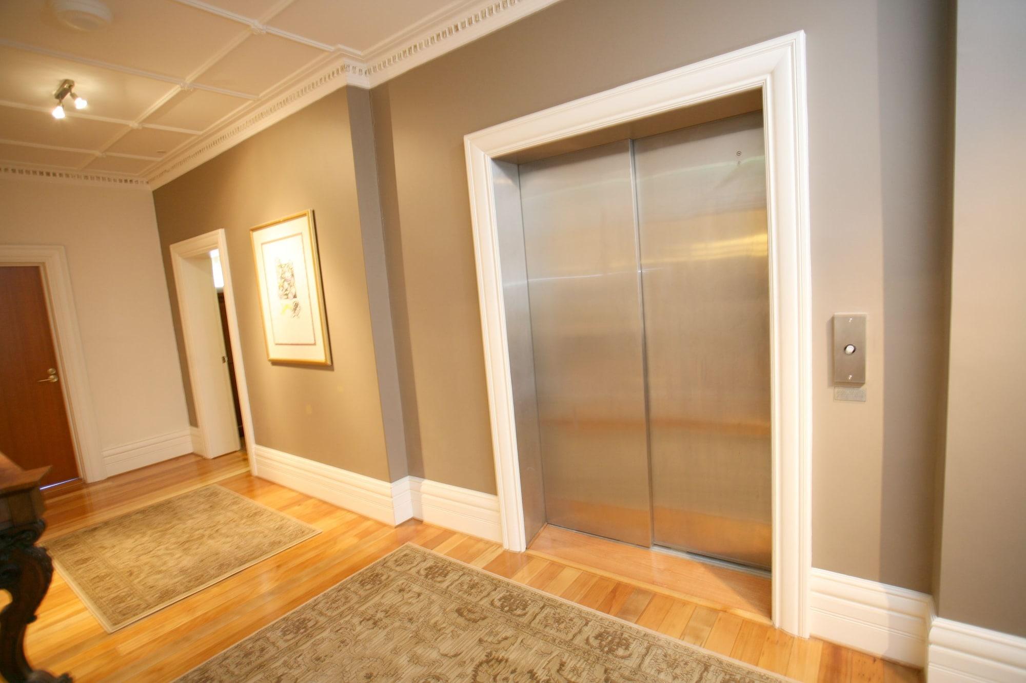 Varios Darcys Hotel at Homebush