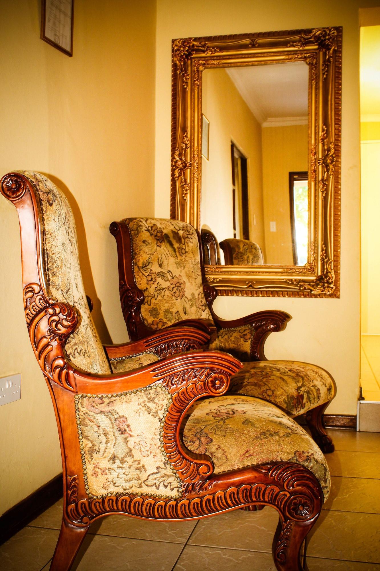Vista Lobby River-Ridge Guest House