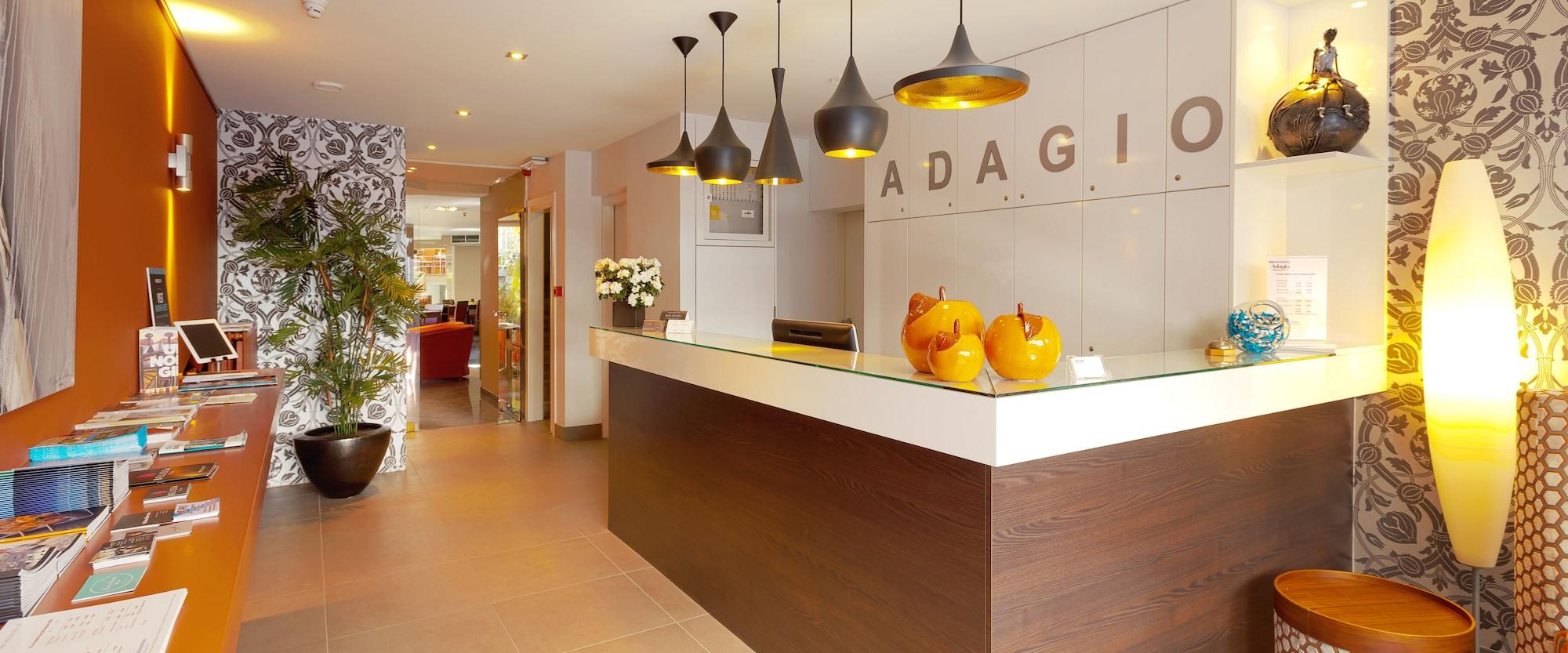 Vista Lobby Adagio hotel
