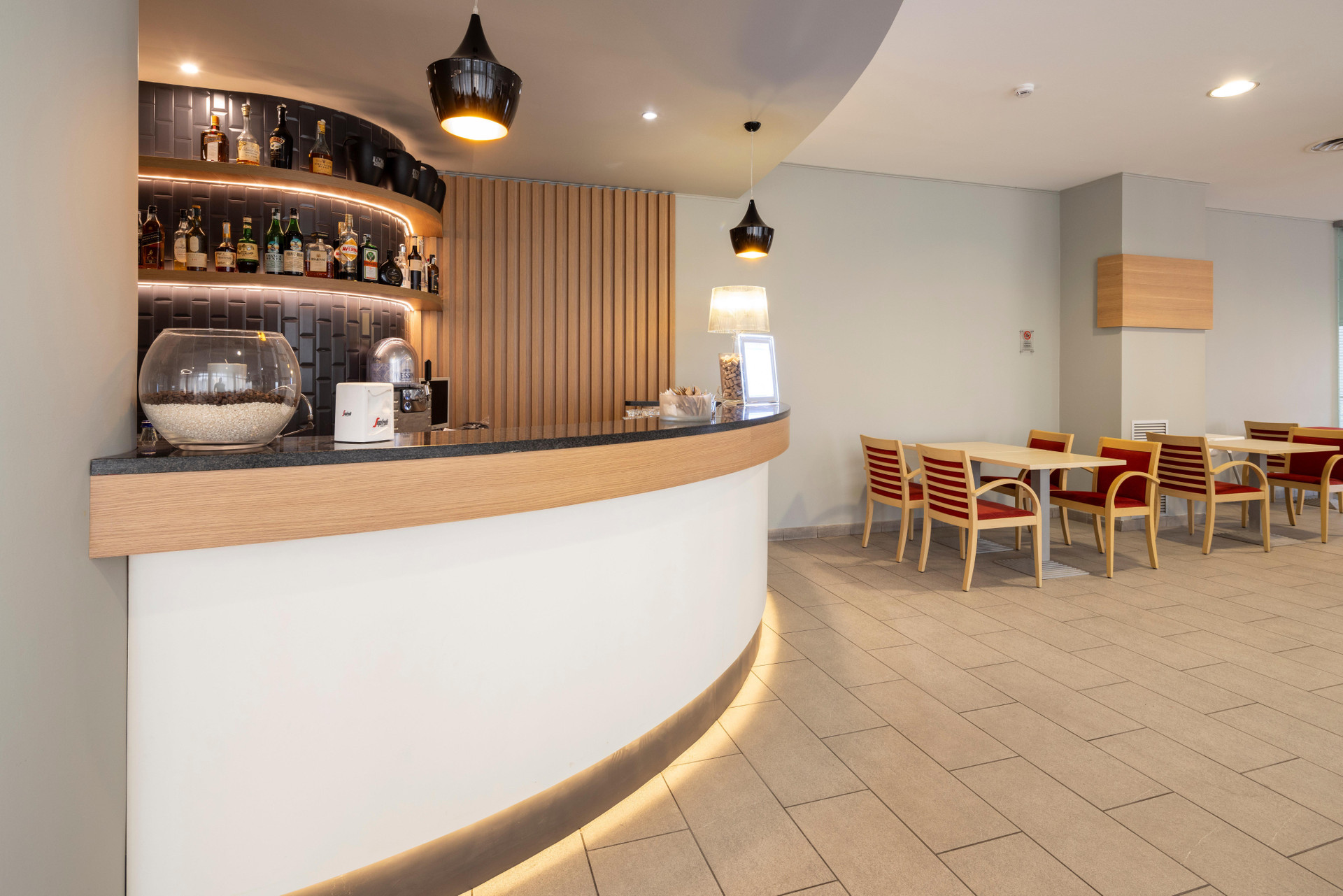 Bar/Salón Holiday Inn Express Parma by IHG