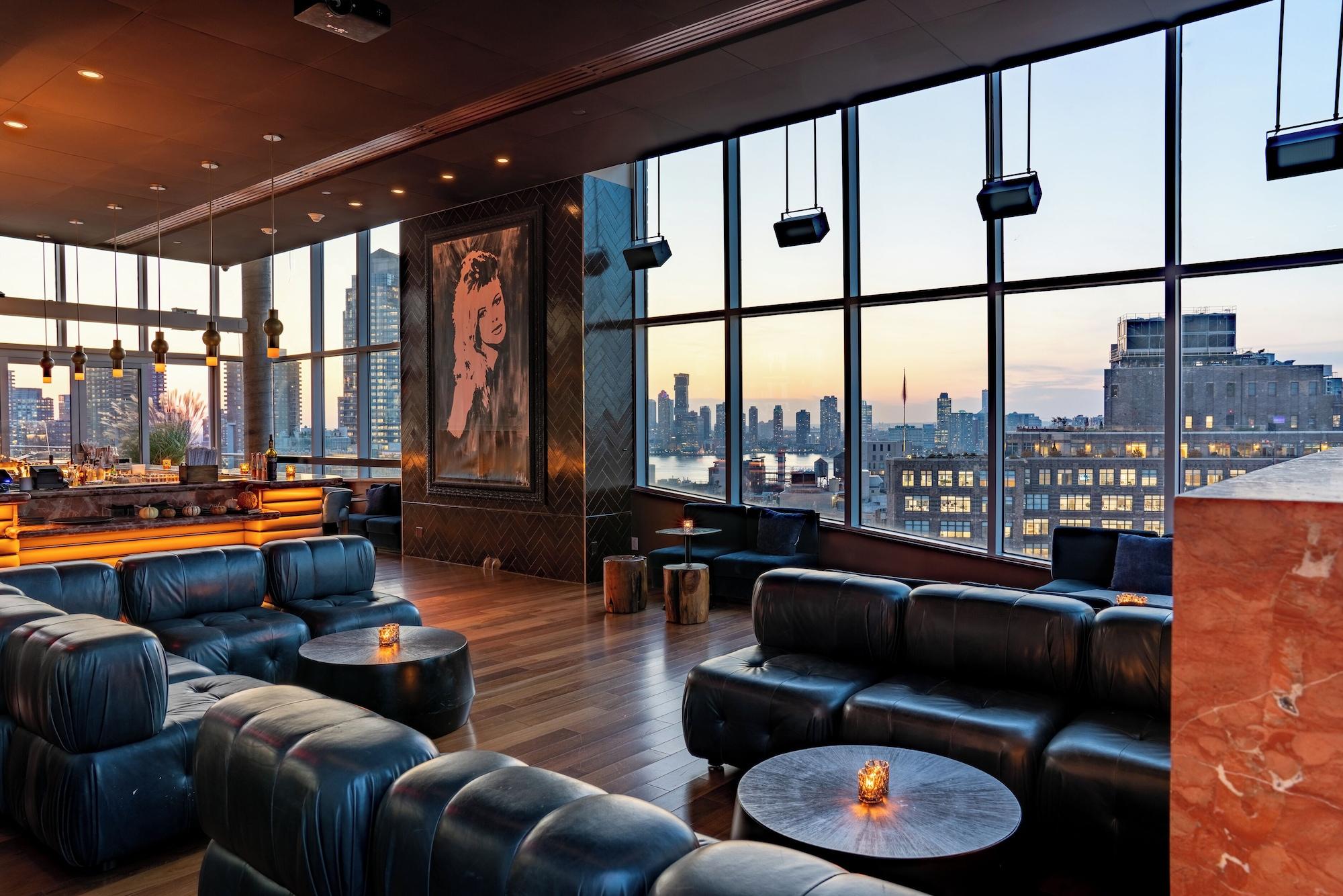 Bar/Salón ModernHaus SoHo