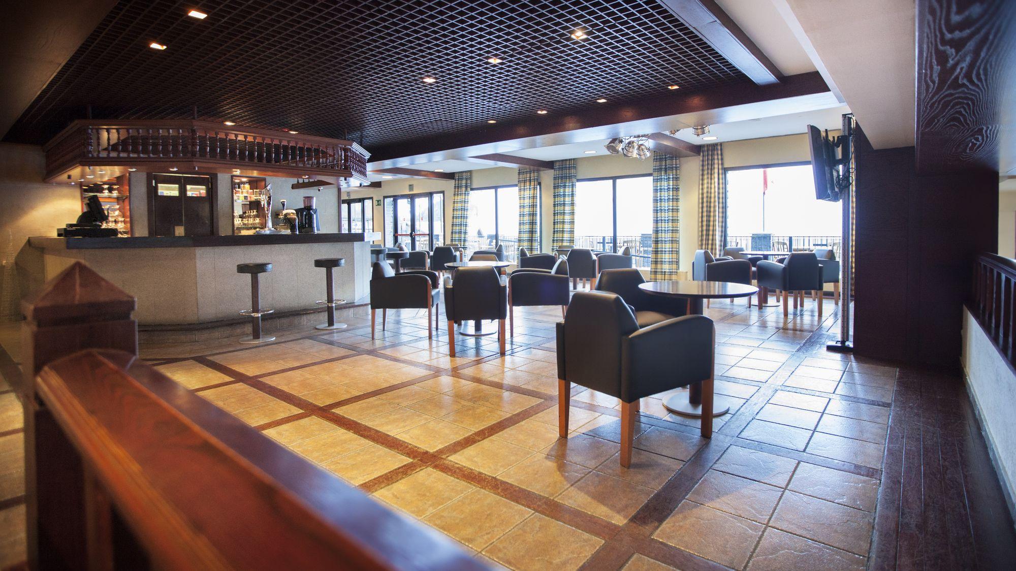 Bar/Salón Hotel Piolets Soldeu Centre
