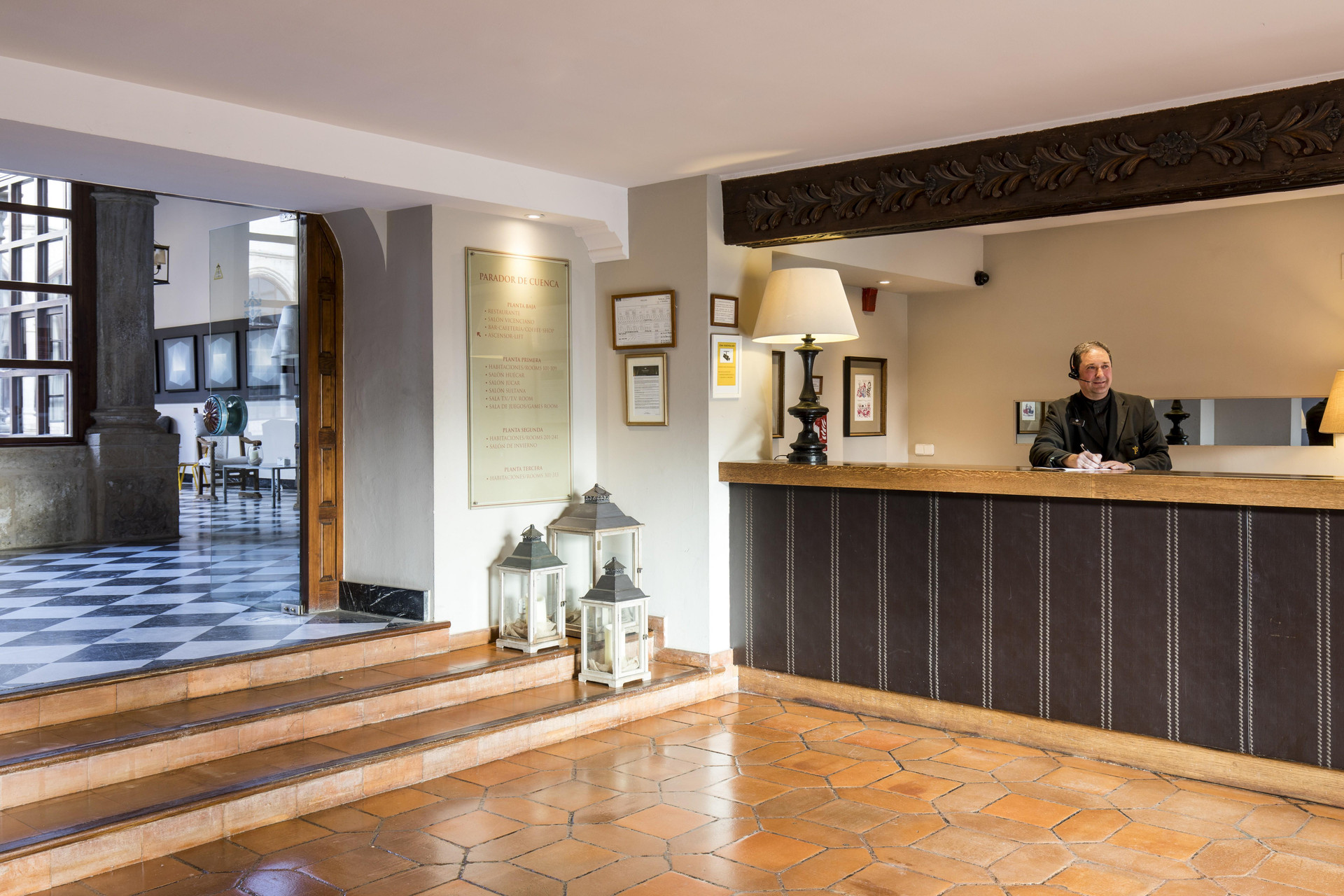 Vista Lobby Parador de Cuenca