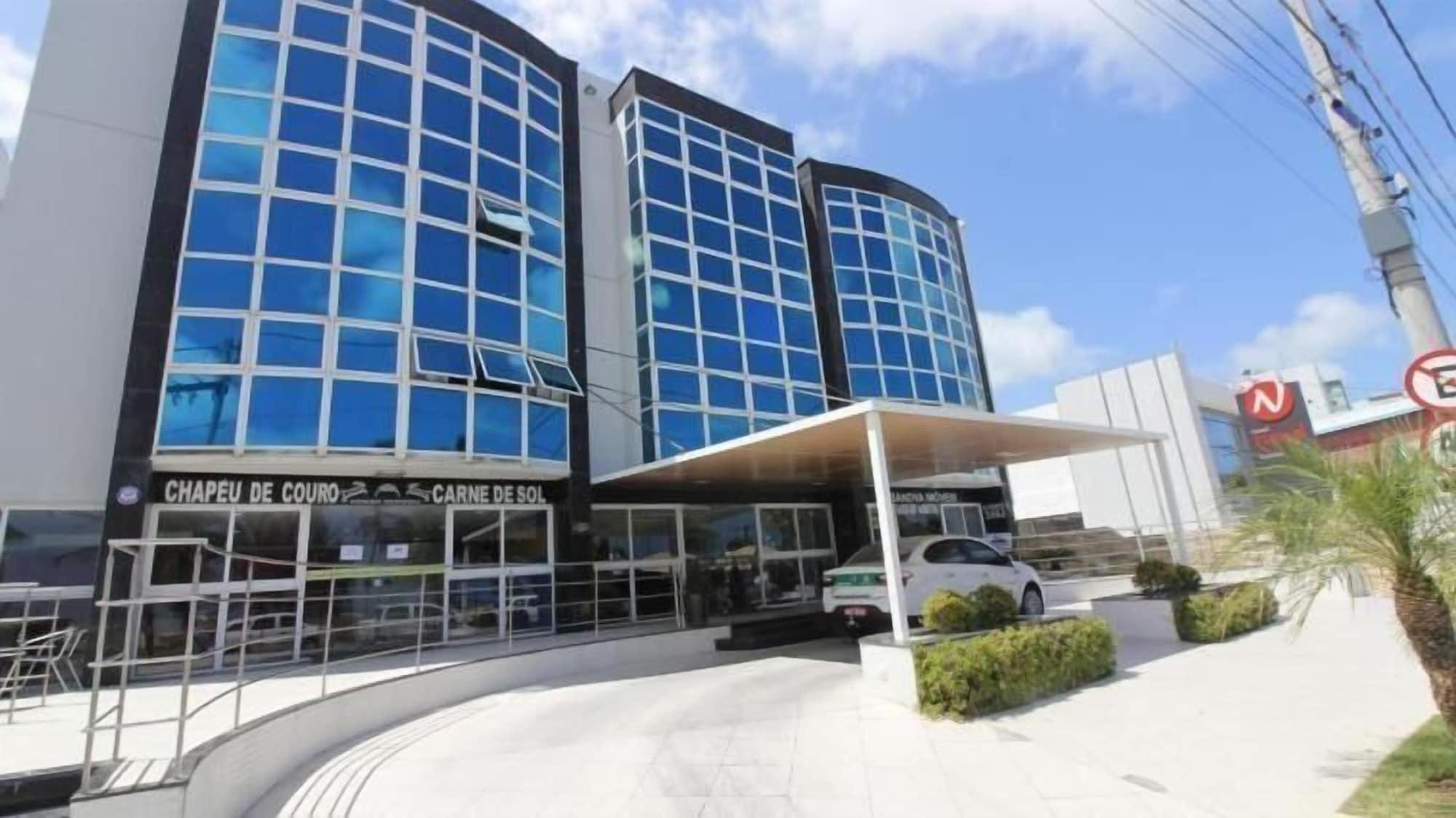 Vista Exterior Imperial Suítes
