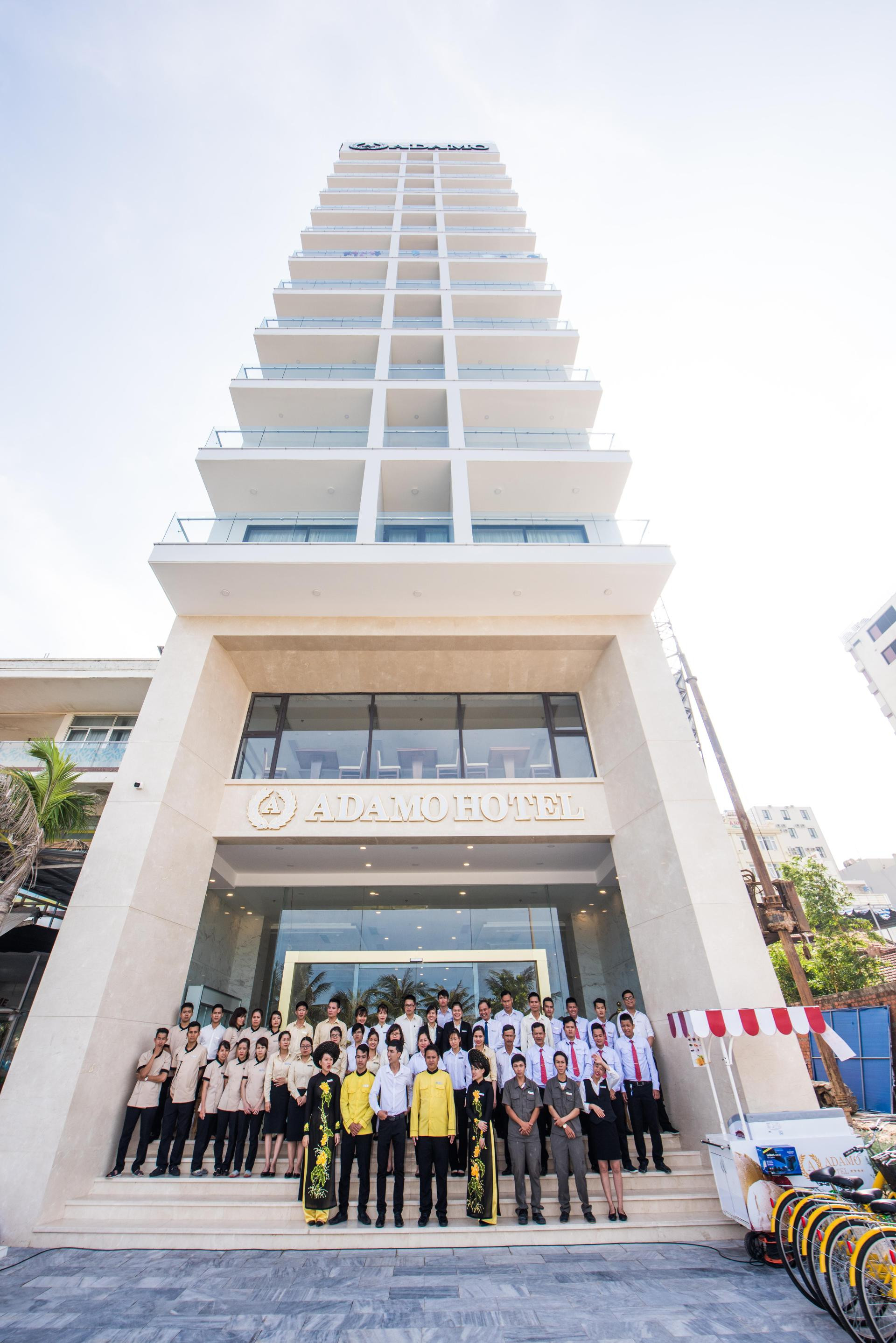 Vista Exterior Yarra Ocean Suites Danang