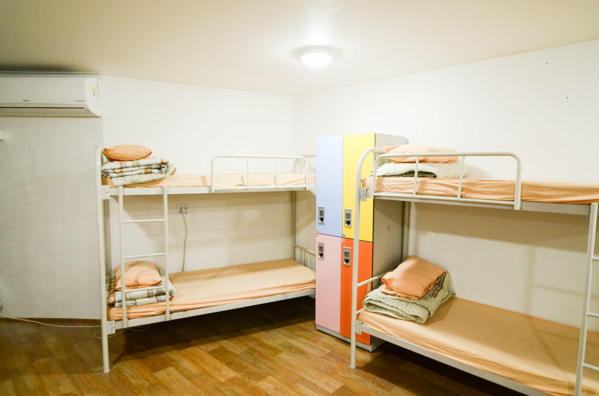 Habitación Kimchee Busan Station Guesthouse - Hostel