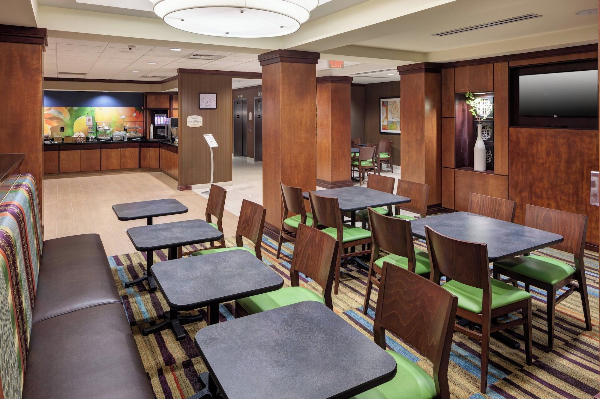 Restaurant Fairfield Inn & Suites Phoenix Chandler / Fashion Center