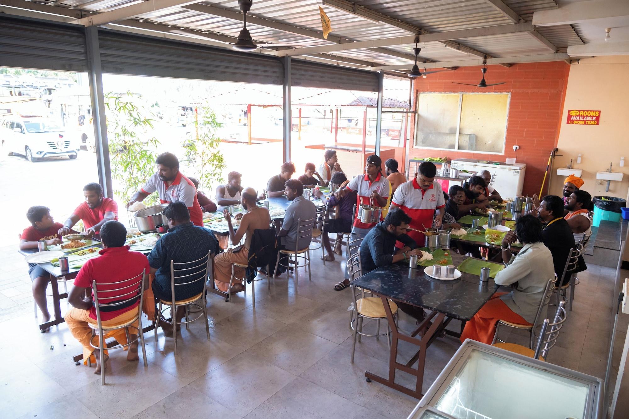 Restaurant Aryas Residency