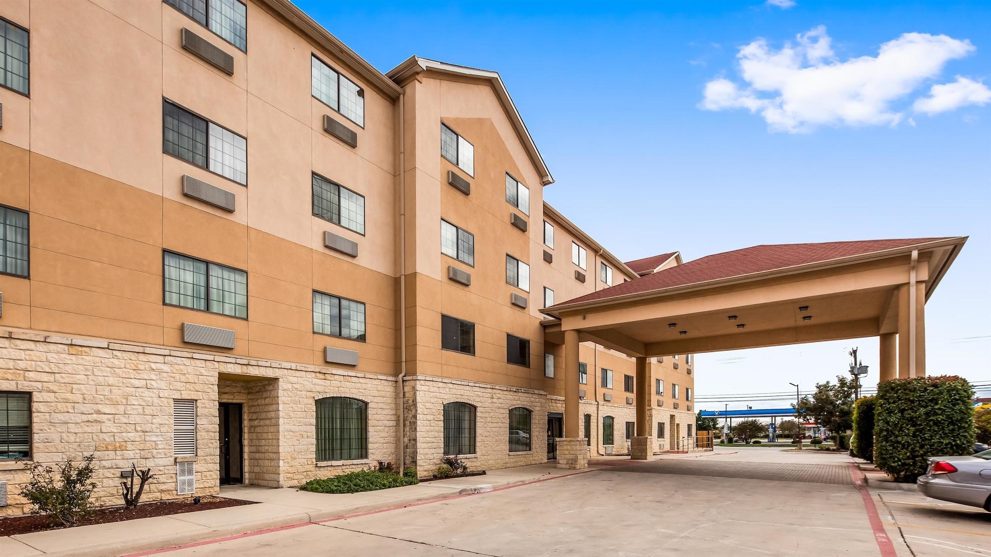 Vista Exterior Best Western Windsor Pointe Hotel & Suites-Frost Bank Center