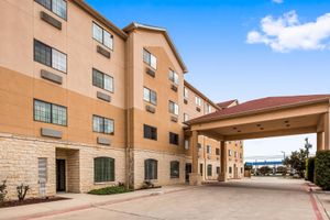 Alojamiento - Best Western Windsor Pointe Hotel & Suites-Frost Bank Center