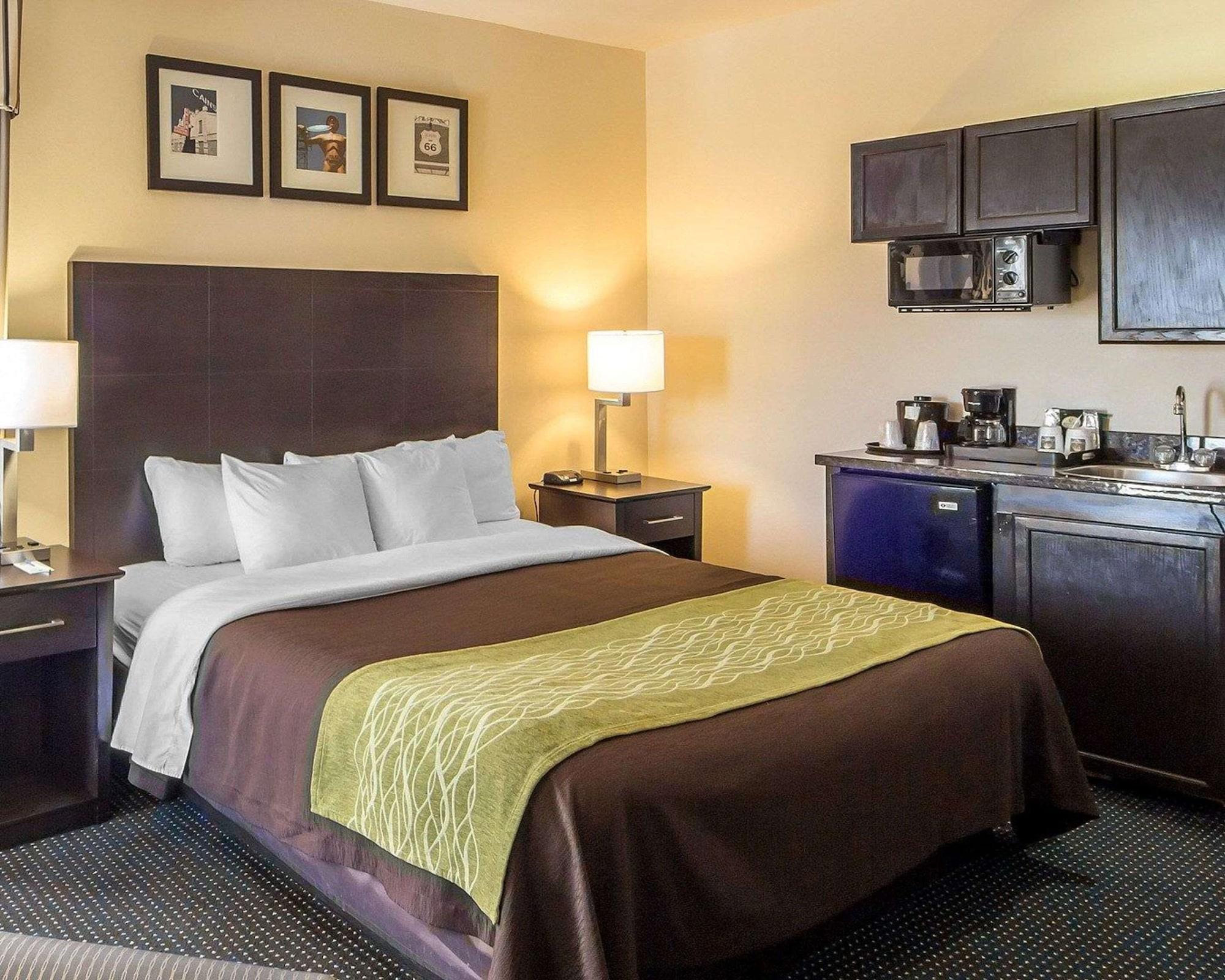 Varios Quality Inn Tulsa - Downtown West
