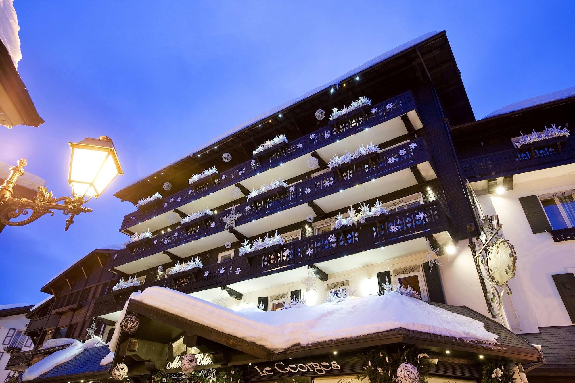 Vista Exterior Hotel Mont Blanc
