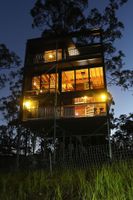 Alquiler Vacacional - TREE HOUSE #1. Private, stone bath with amazing views of Gold Coast Hinterland