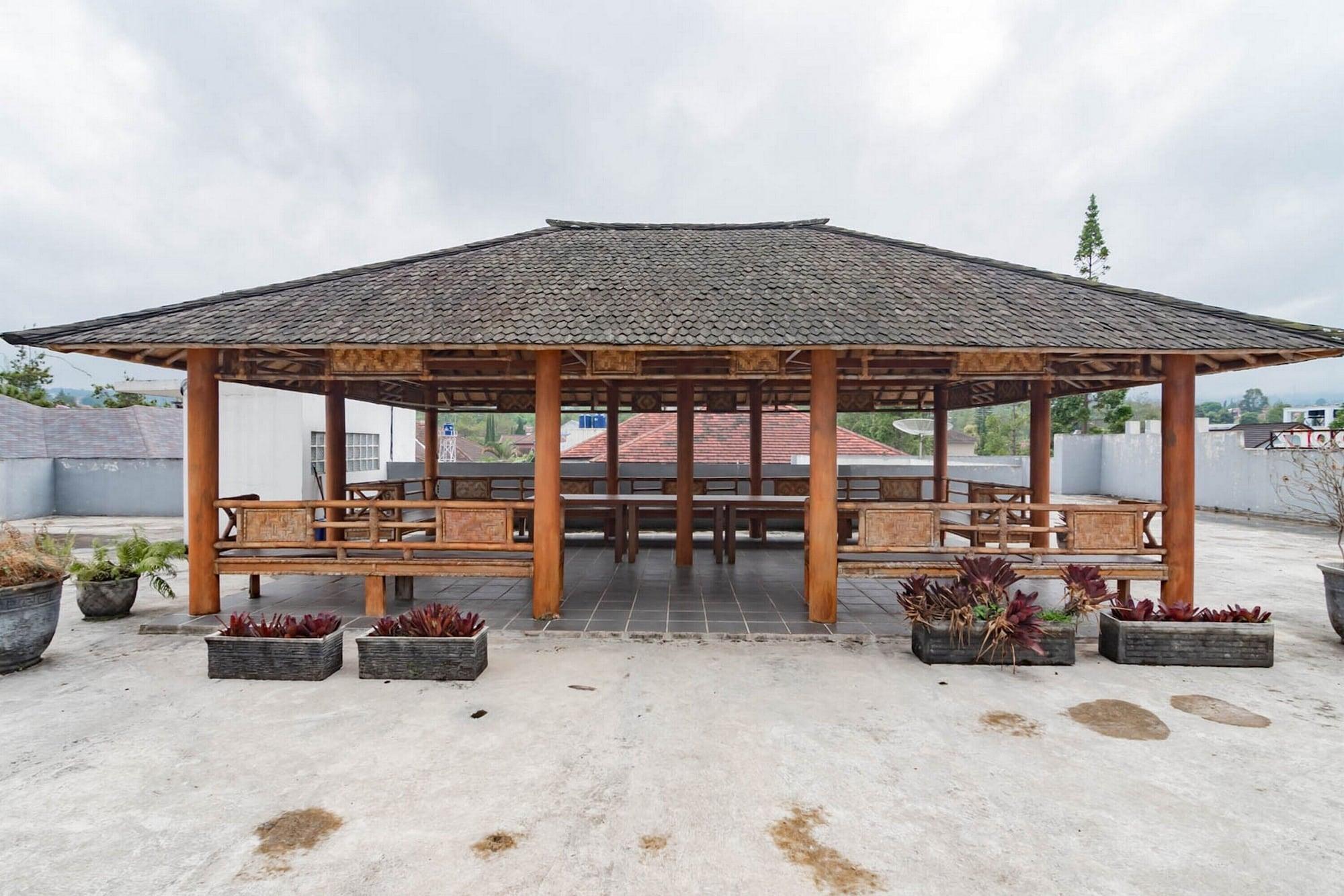 Vista Exterior RedDoorz @ Sersan Bajuri Atas