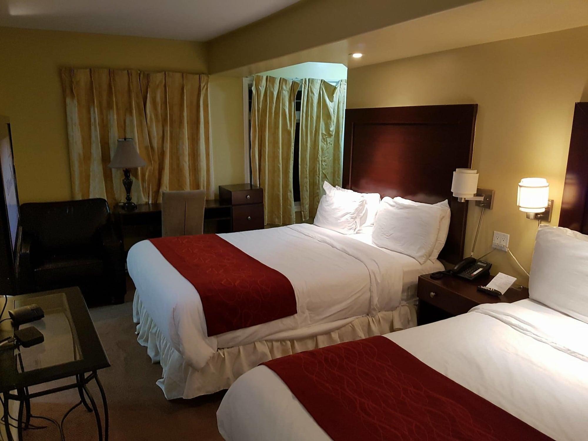 Habitación Bayside Inn & Waterfront Suites