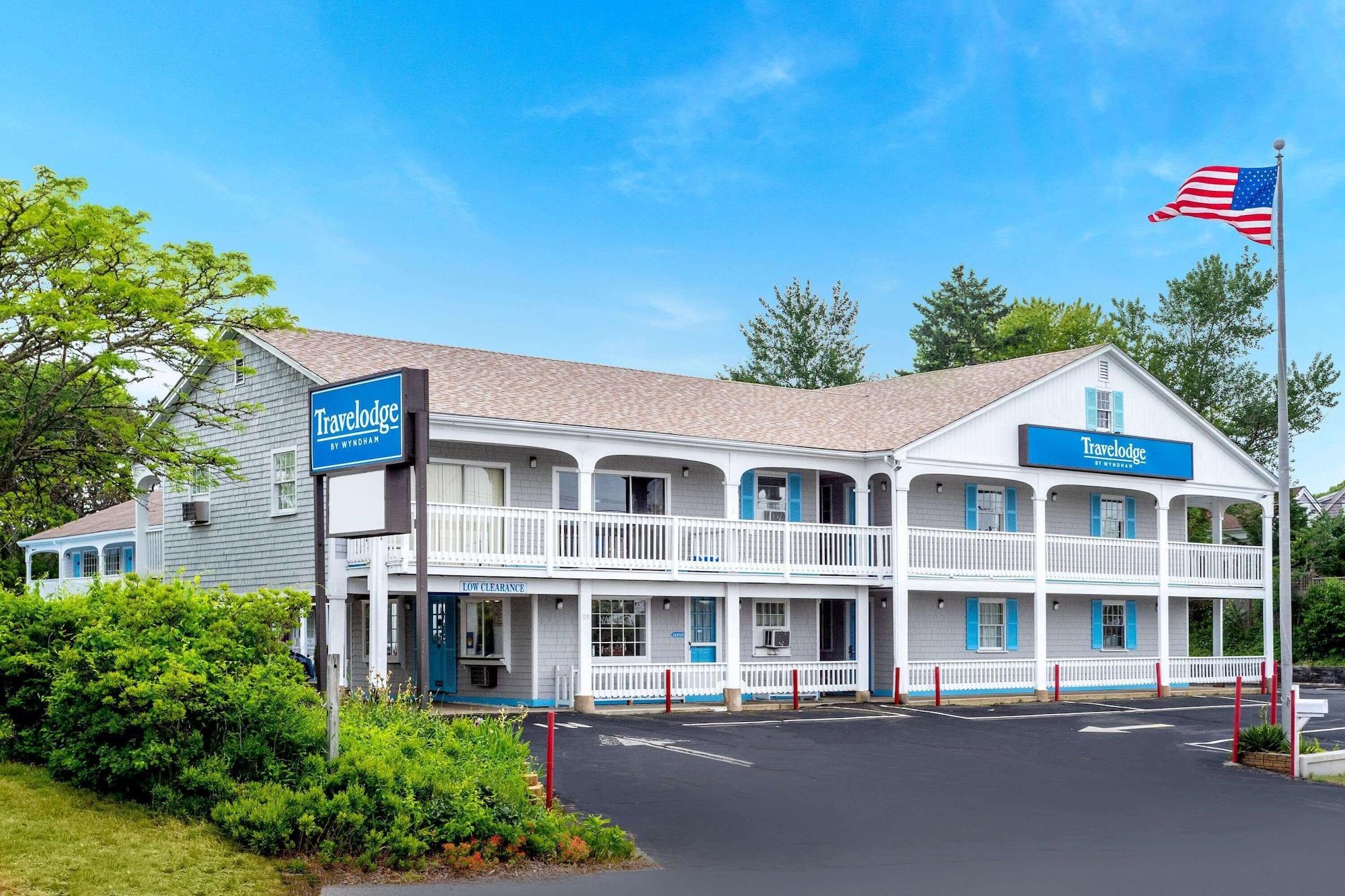 Varios Travelodge by Wyndham Cape Cod Area