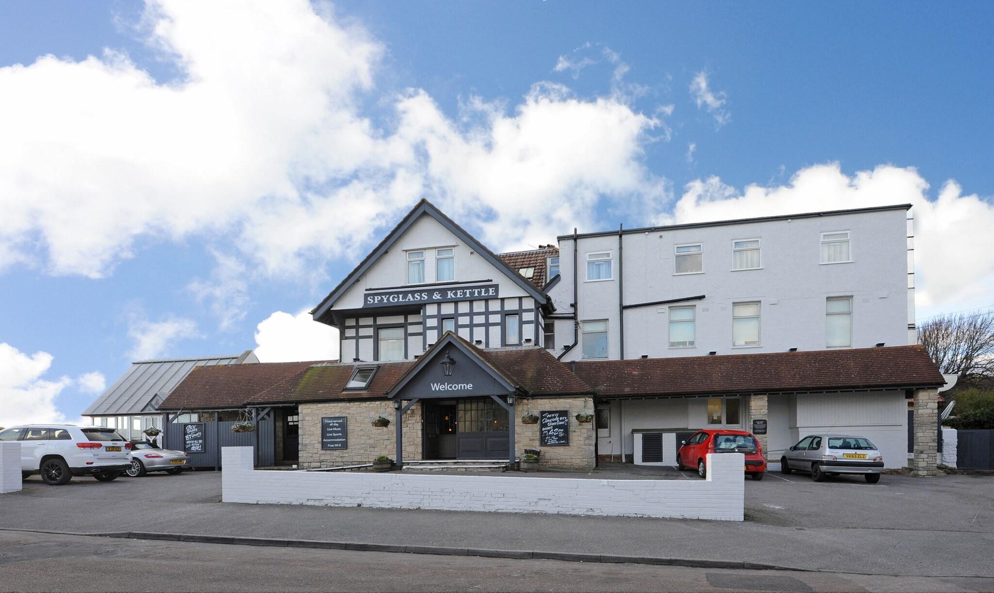 Vista Exterior The Spyglass and Kettle By Greene King Inns