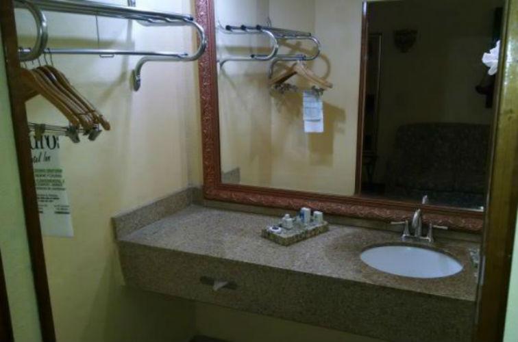 Equipamiento de Habitación Hotel Los Cedros de Delicias