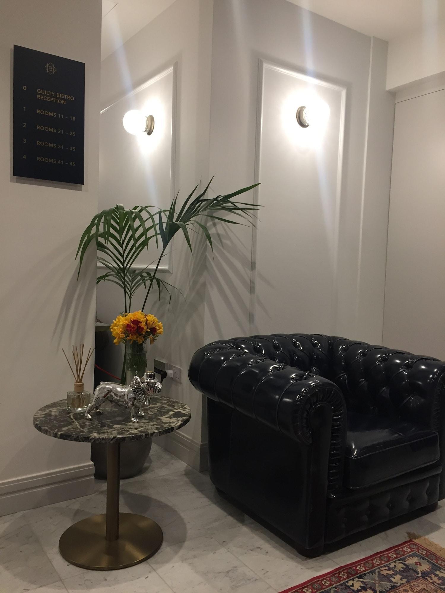 Instalaciones Recreativas The Barrister