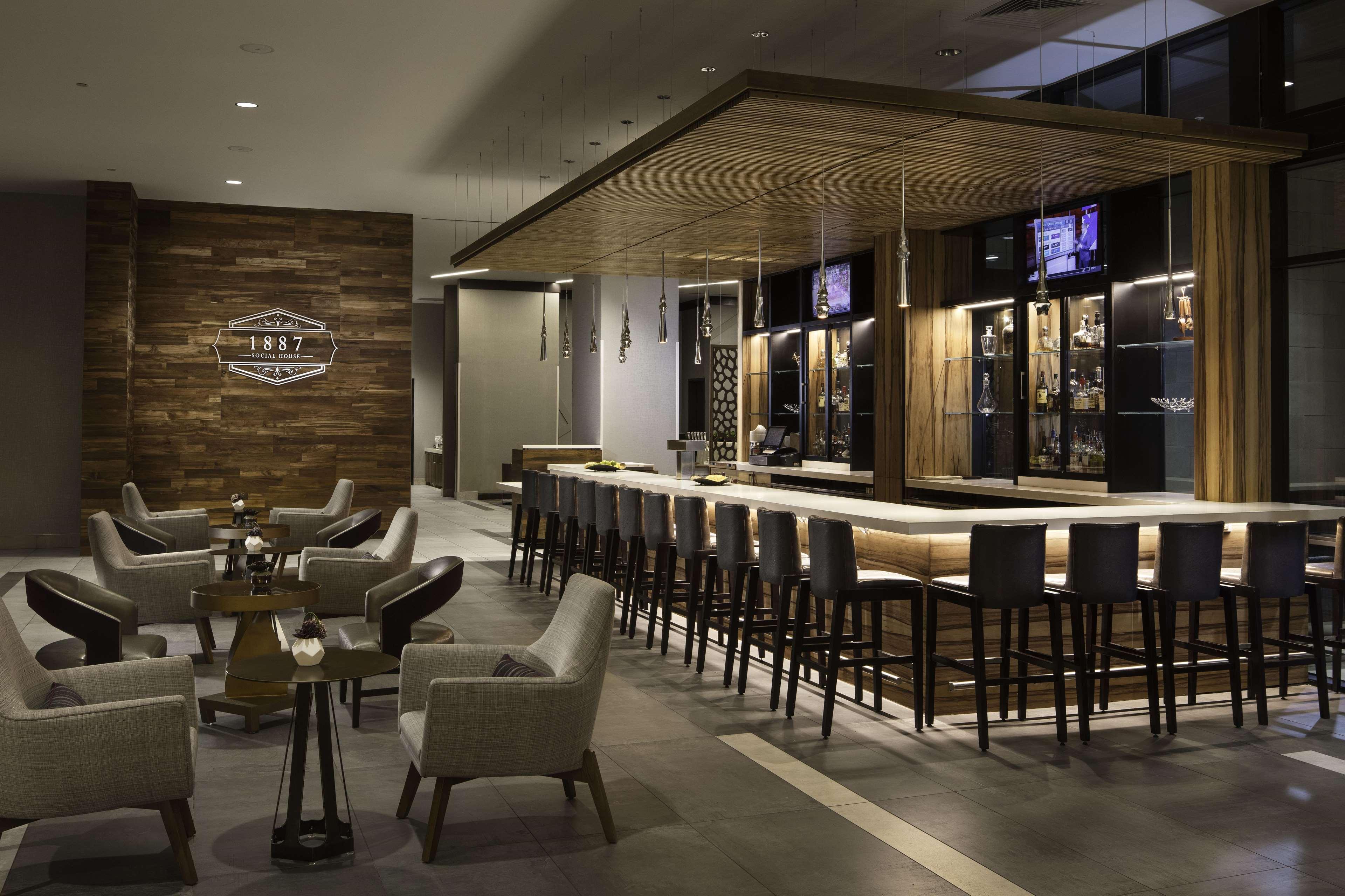 Bar/Salón Embassy Suites by Hilton Amarillo Downtown