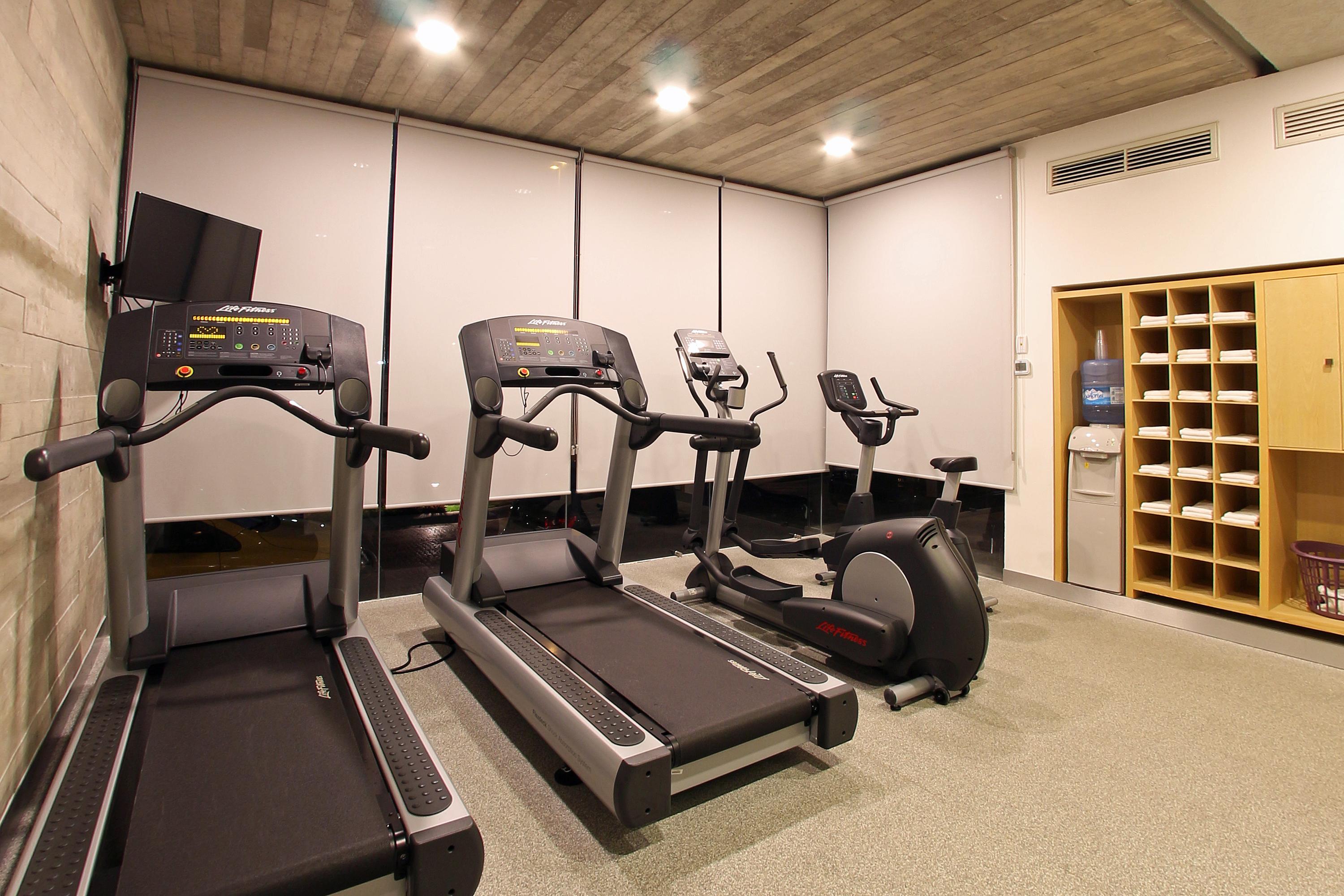 Gimnasio one Villahermosa 2000