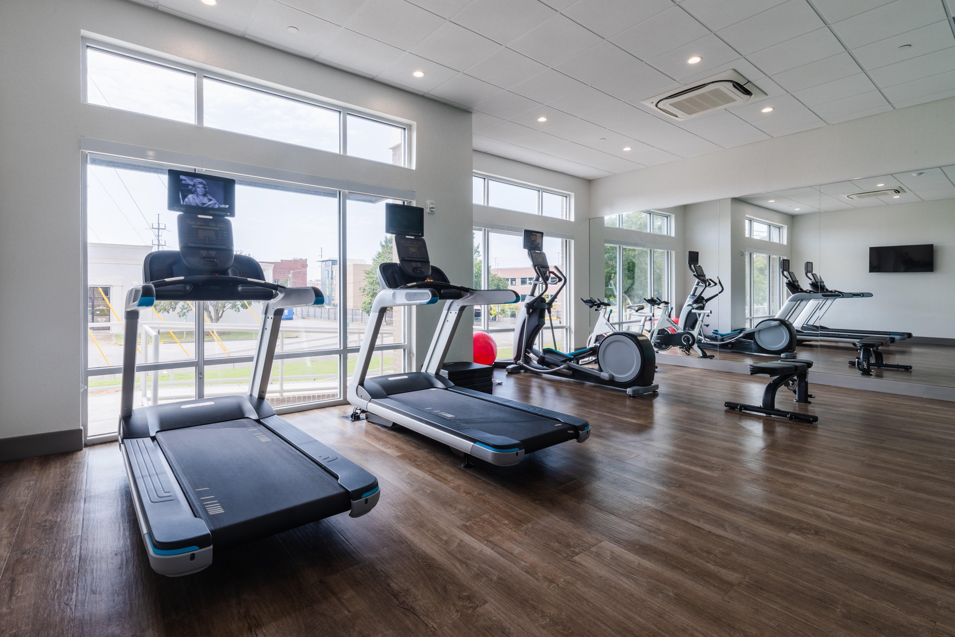 Instalaciones Recreativas Holiday Inn Express & Suites Columbia Downtown - The Vista by IHG