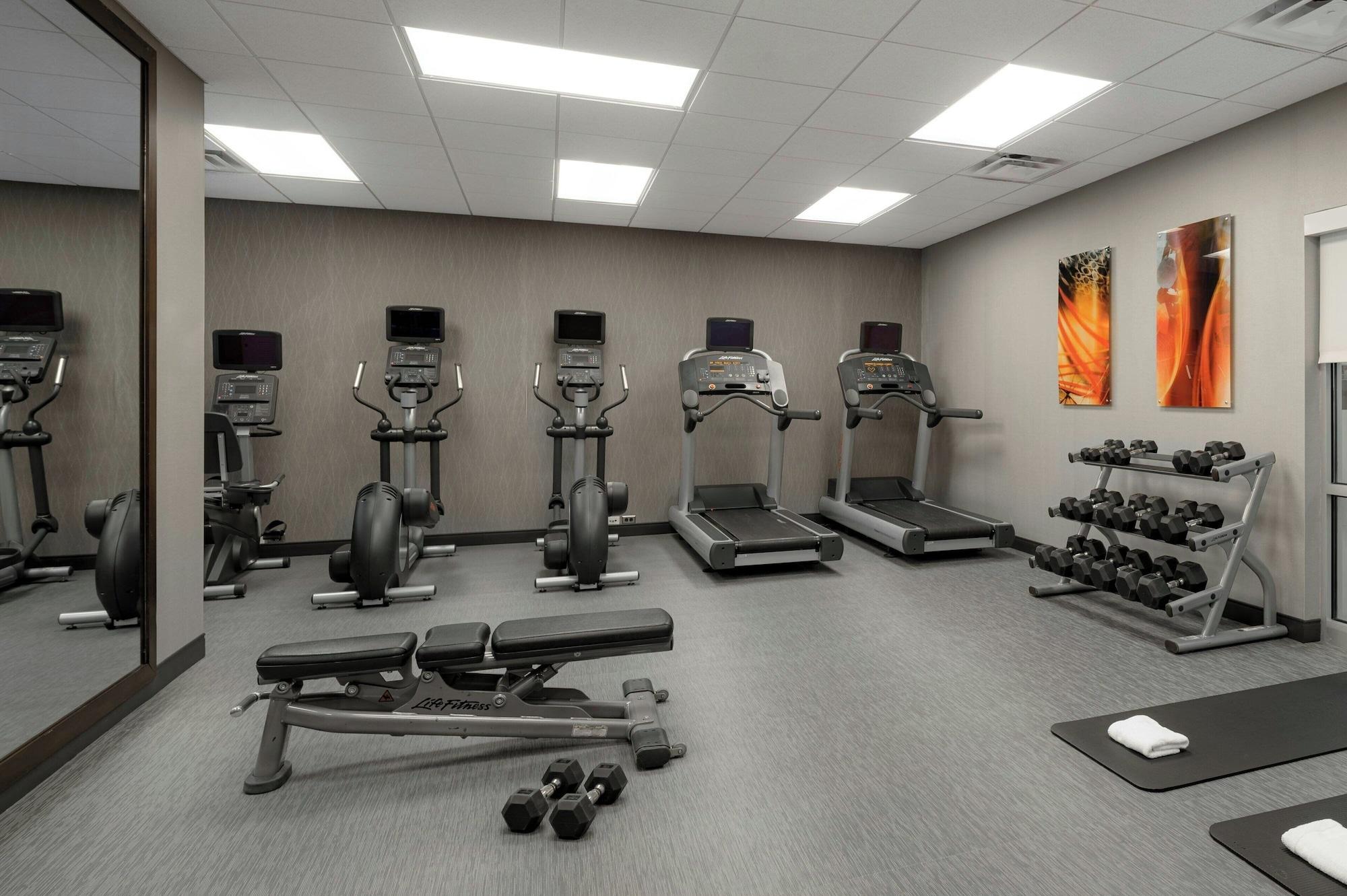 Gimnasio Courtyard by Marriott Gatlinburg Downtown