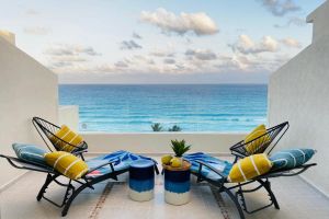 Alojamiento - Beachfront Three-Story Coastal Penthouse, 3BR-3BA