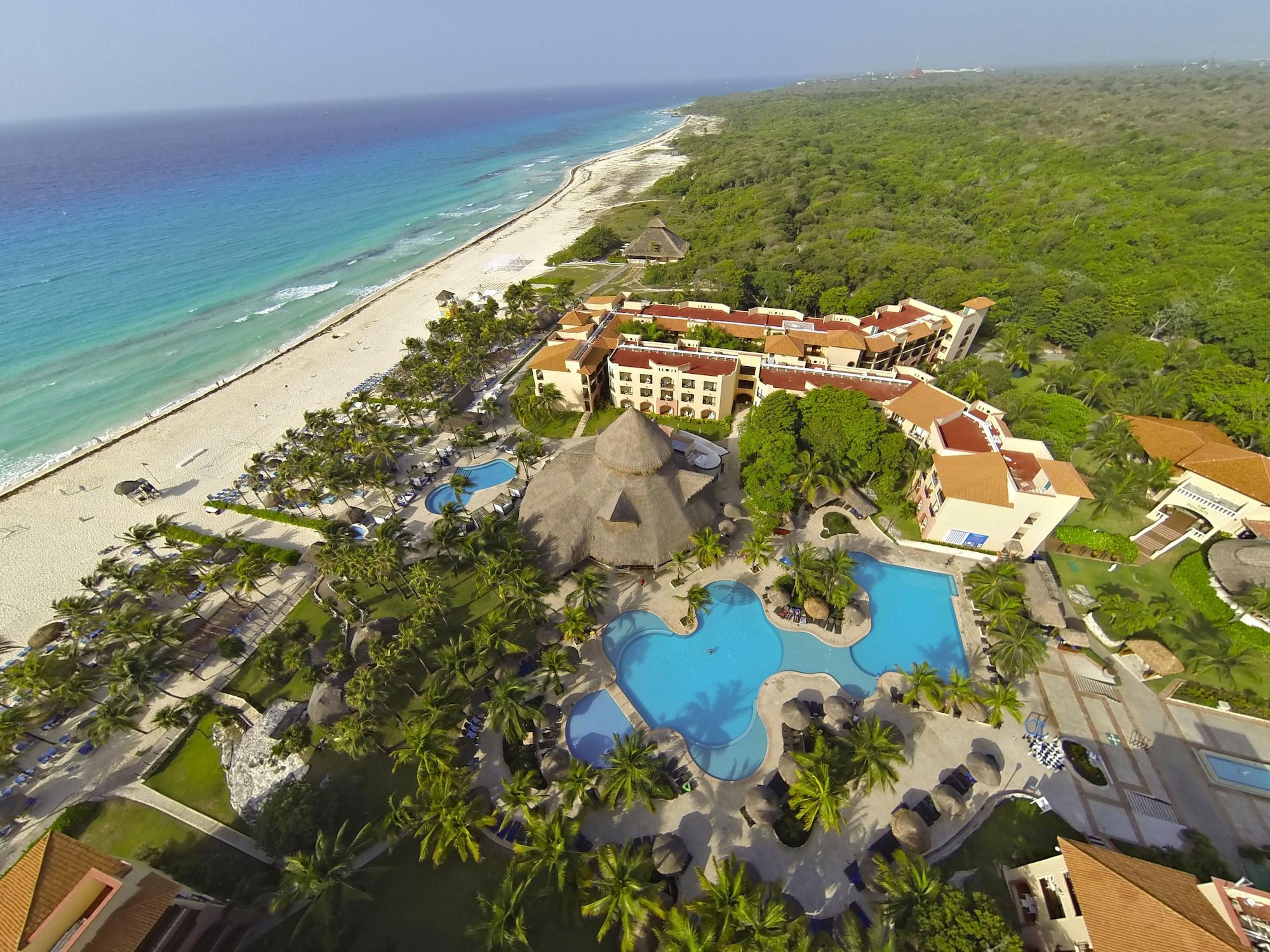 Vista Exterior Select Club at Sandos Playacar All Inclusive - Adults Only Area